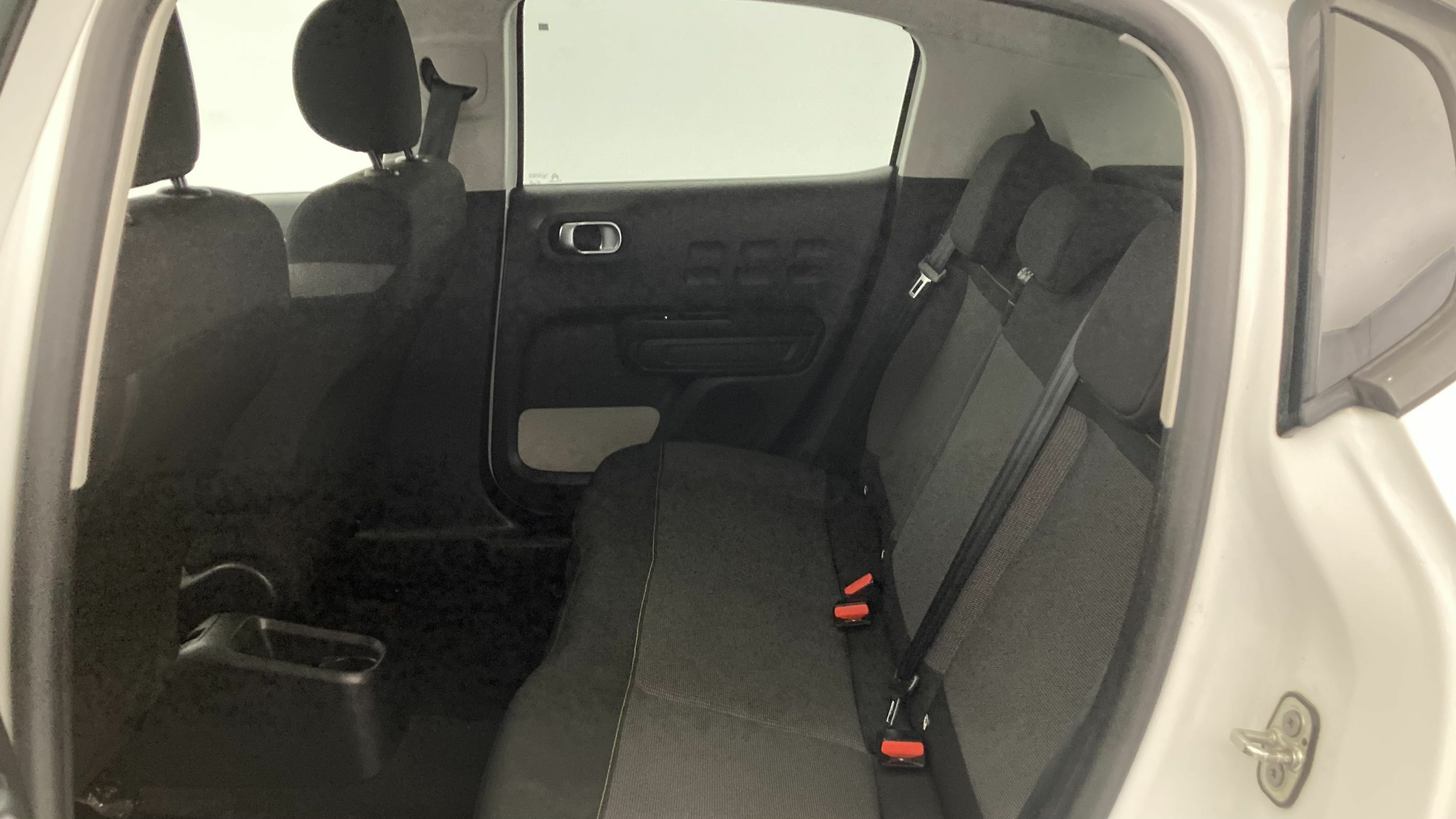 citroen c3 shine 1.2 PURETECH 83 2023 blanco banquise / negro 21