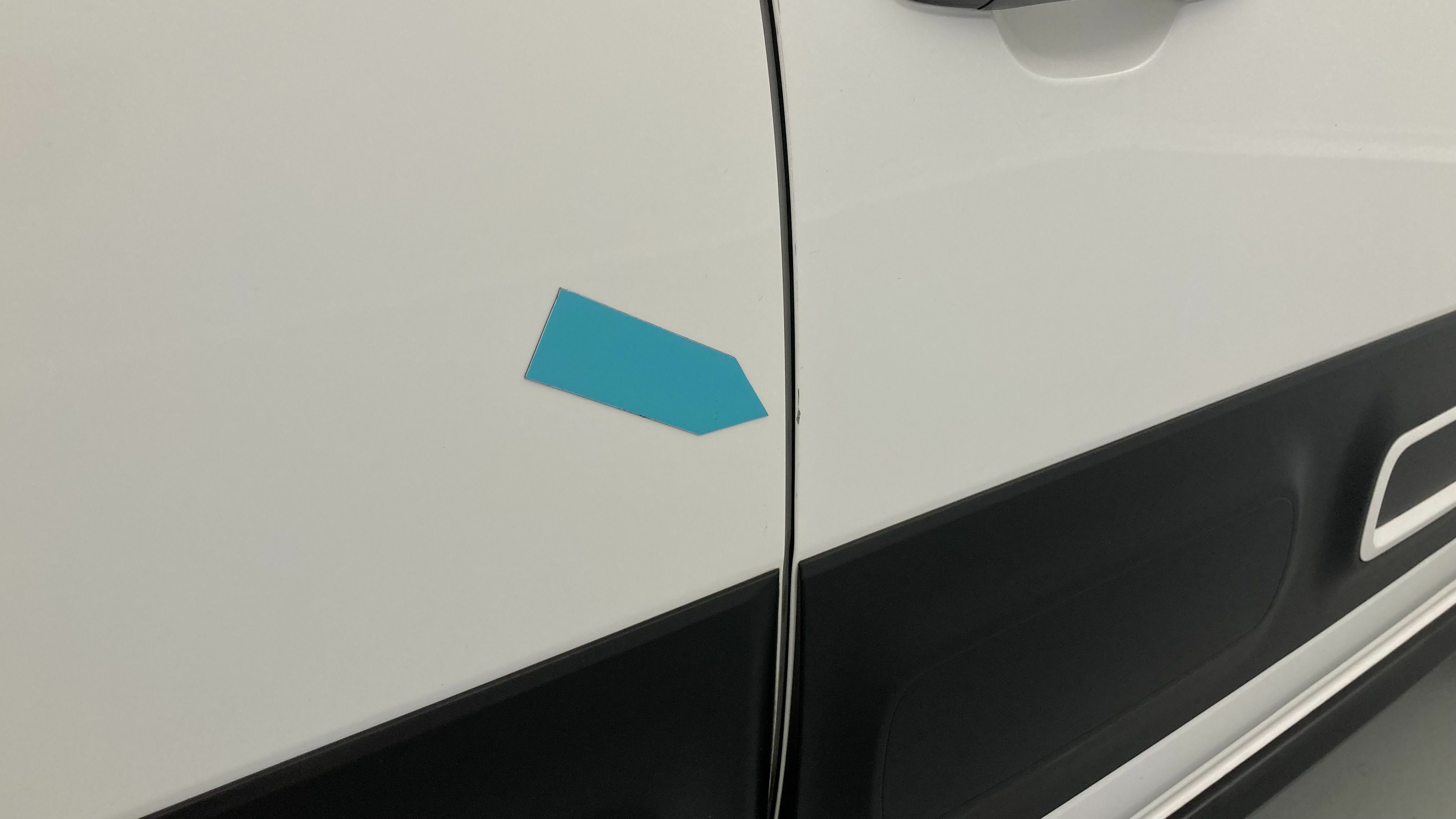 citroen c3 shine 1.2 PURETECH 83 2023 blanco banquise / negro 34