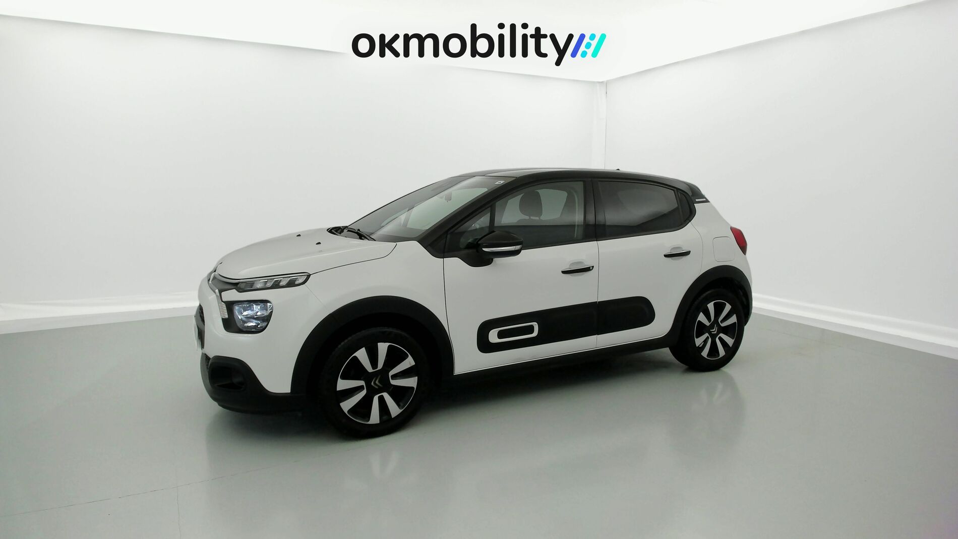 citroen c3 shine 1.2 PURETECH 83 2023 blanco banquise / negro 5