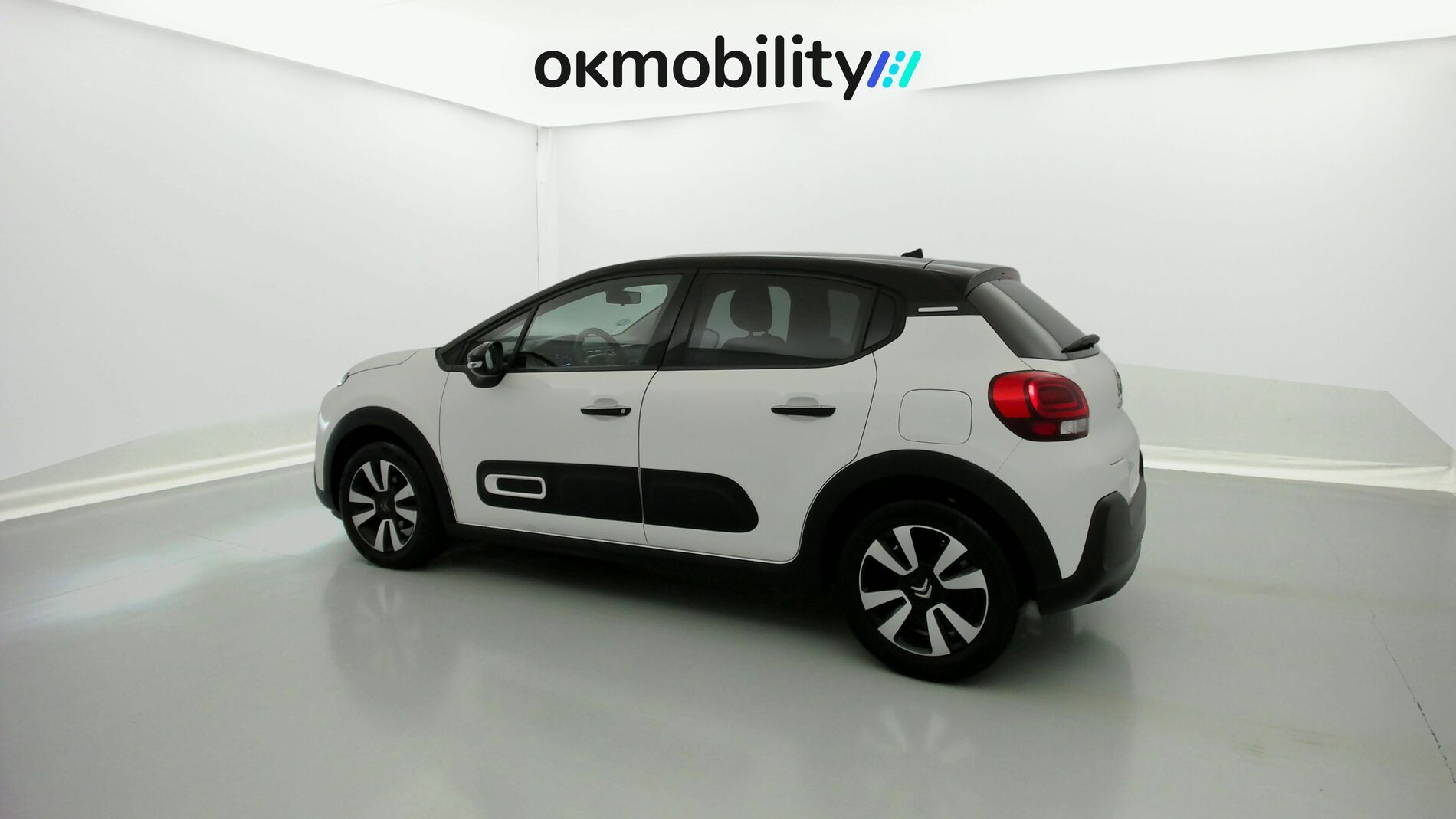 citroen c3 shine 1.2 PURETECH 83 2023 blanco banquise / negro 8
