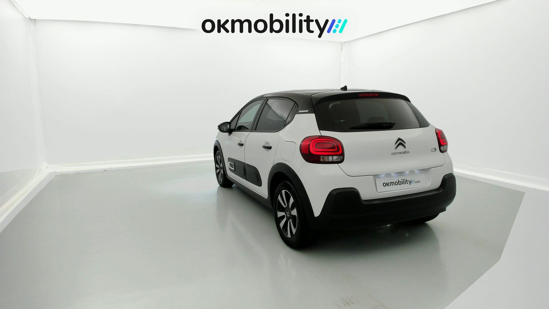citroen c3 shine 1.2 PURETECH 83 2023 blanco banquise / negro 9