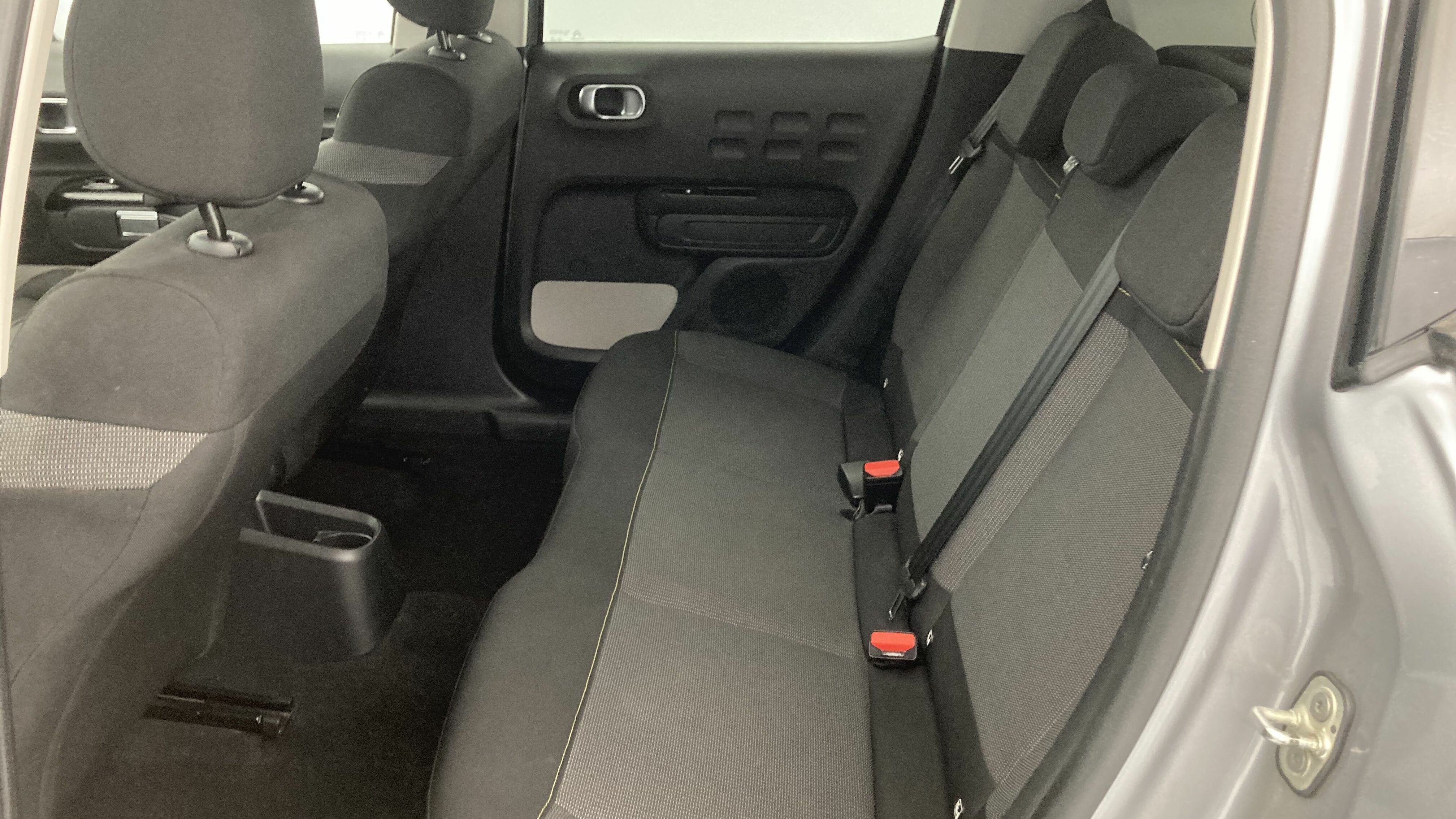 citroen c3 shine 1.2 PURETECH 83 2023 gris acero / negro 17