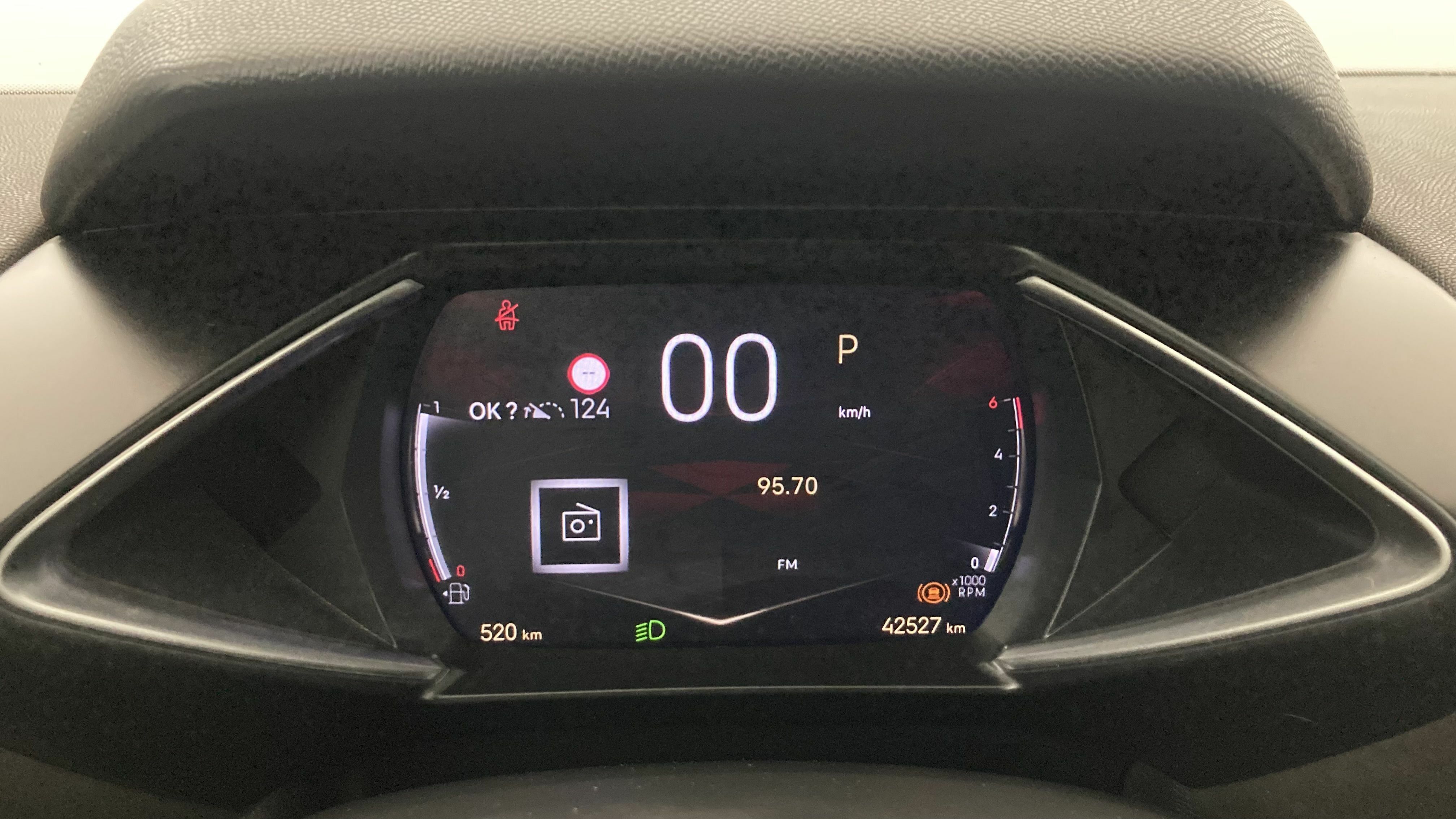 ds ds3 crossback performance line 1.5 BLUEHDI 130 EAT 2023 crystal pearl 18