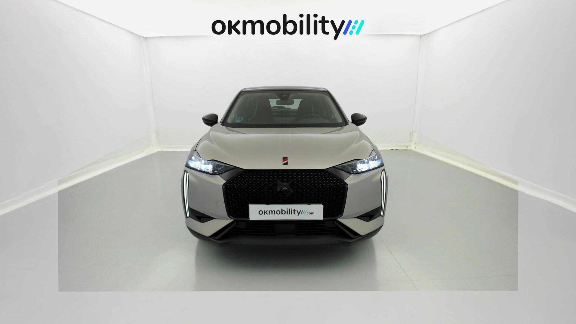 ds ds3 crossback performance line 1.5 BLUEHDI 130 EAT 2023 crystal pearl 4