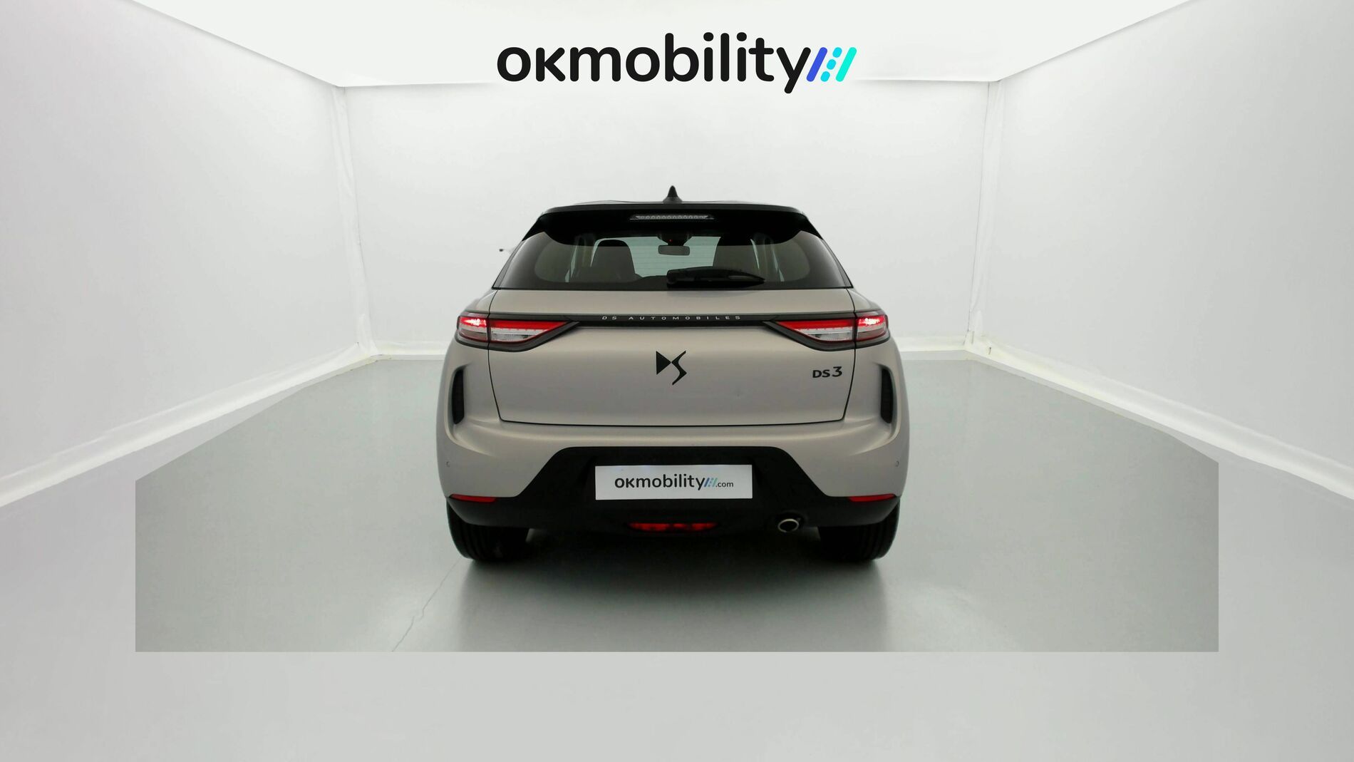 ds ds3 crossback performance line 1.5 BLUEHDI 130 EAT 2023 crystal pearl 10