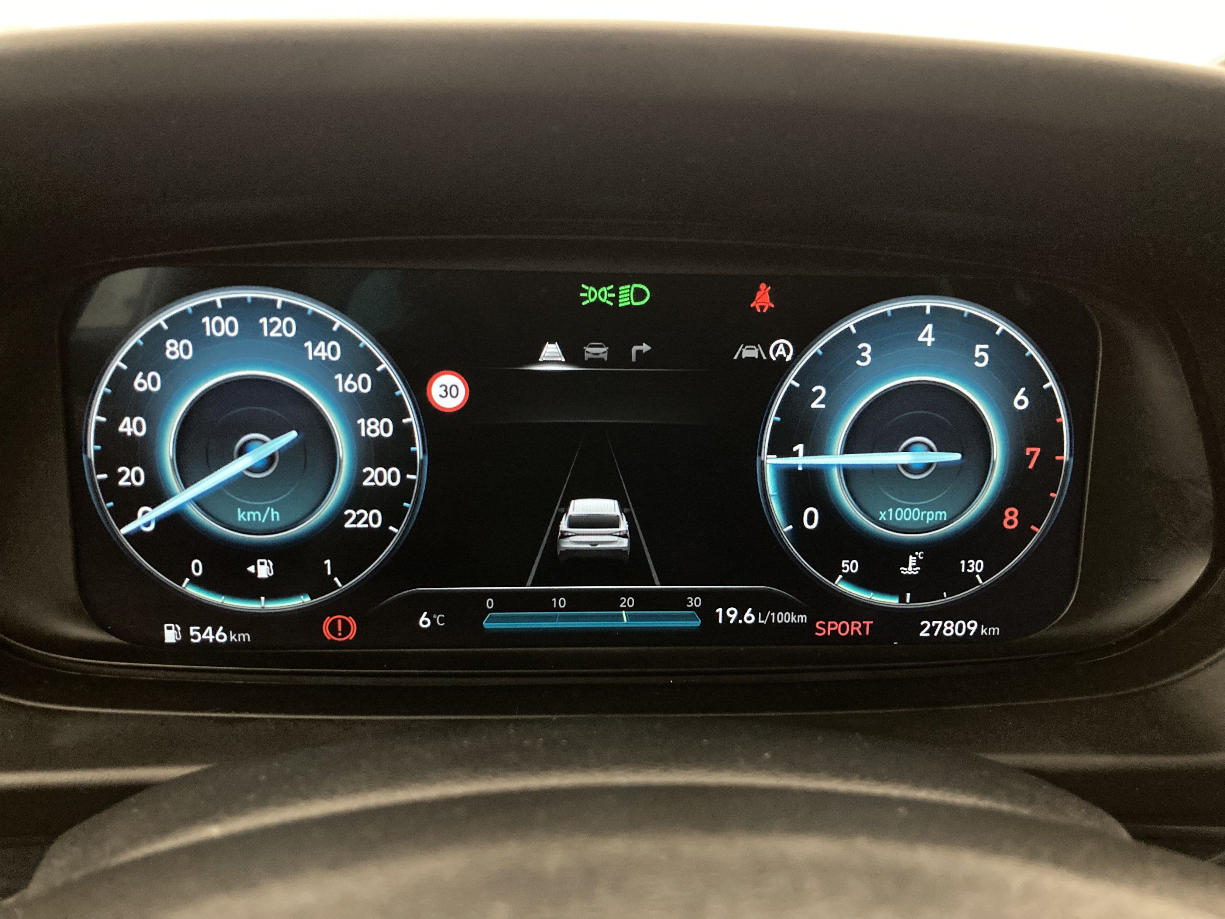 hyundai i20 klass 1.0 TGDI 100 2024 atlas white 13