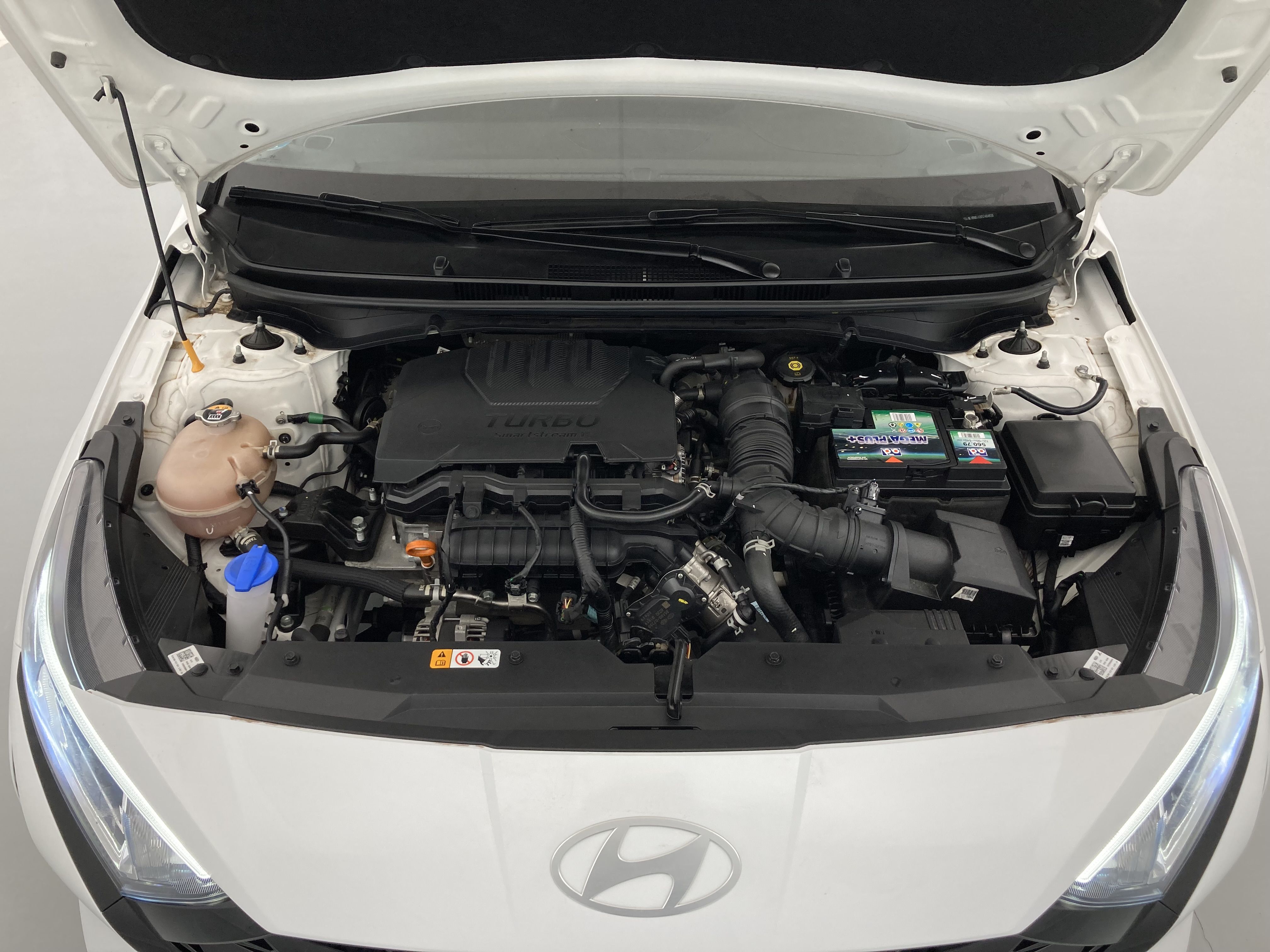 hyundai i20 klass 1.0 TGDI 100 2024 atlas white 23