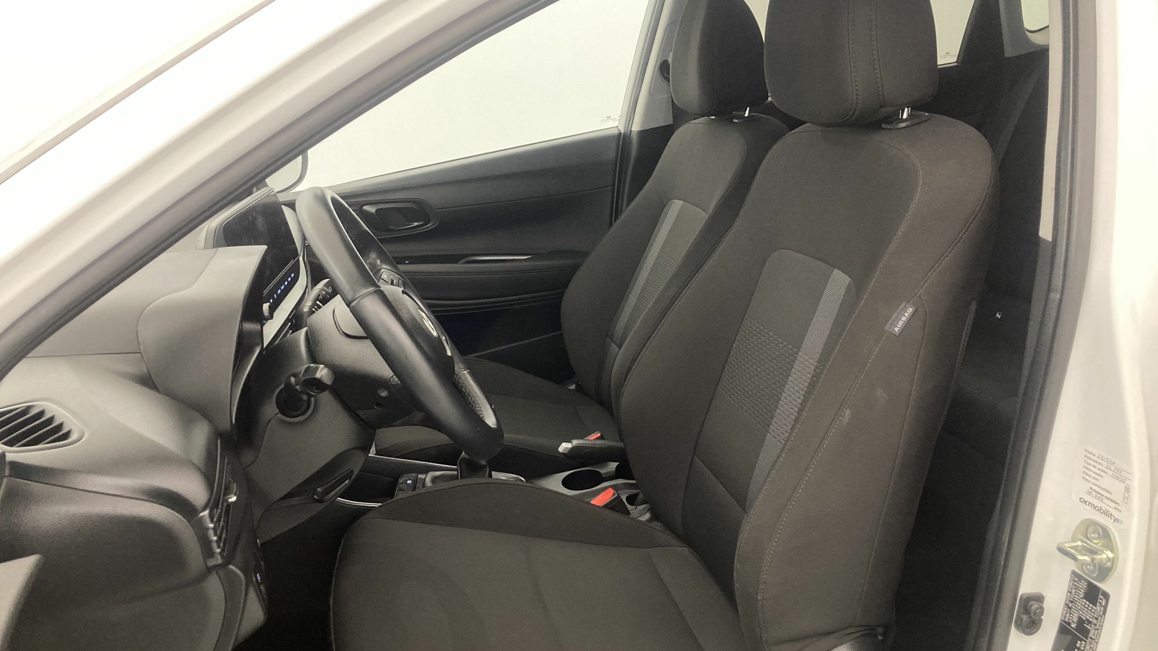 hyundai i20 klass 1.0 TGDI 100 2024 atlas white 13