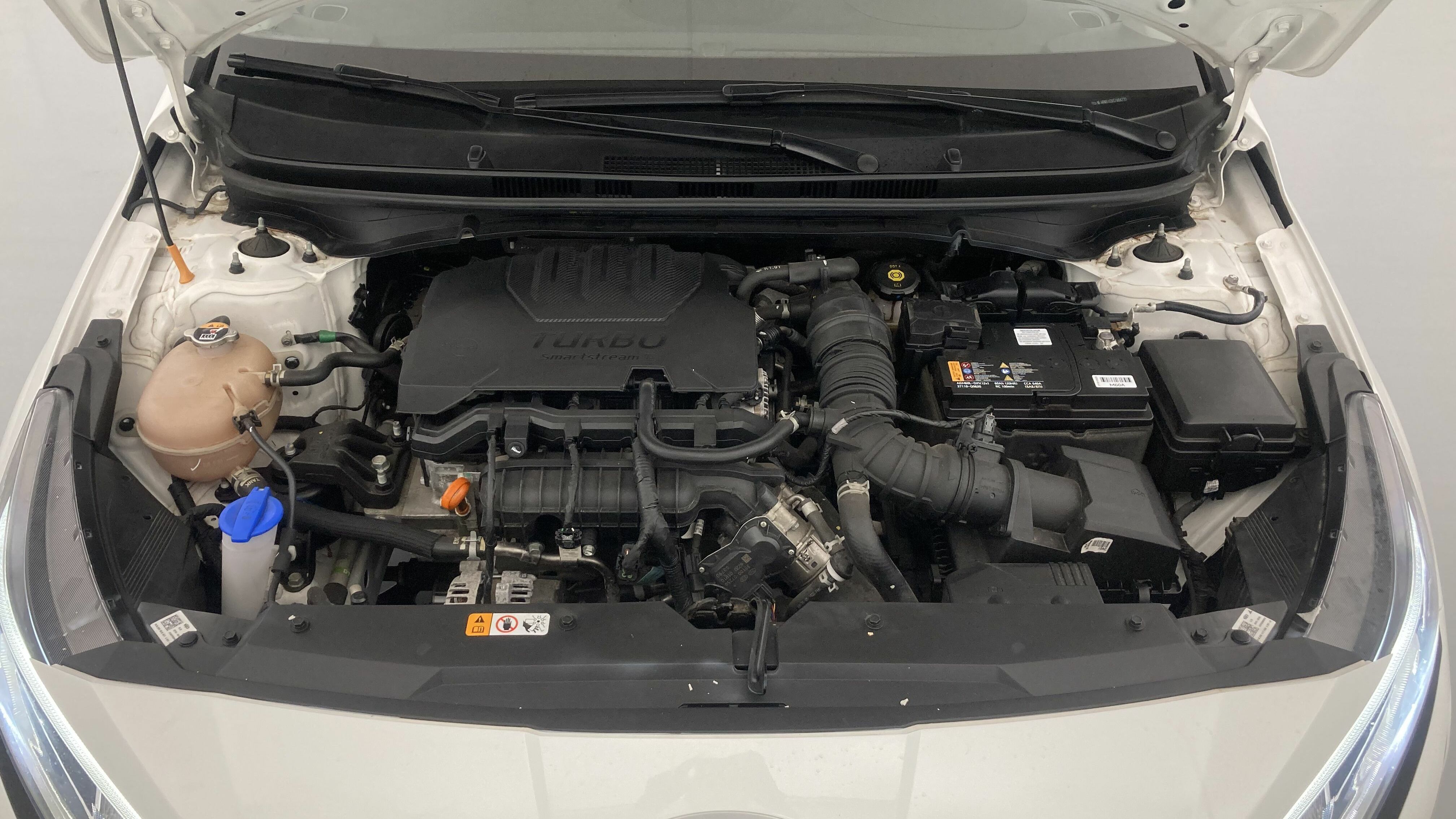 hyundai i20 klass 1.0 TGDI 100 2024 atlas white 24