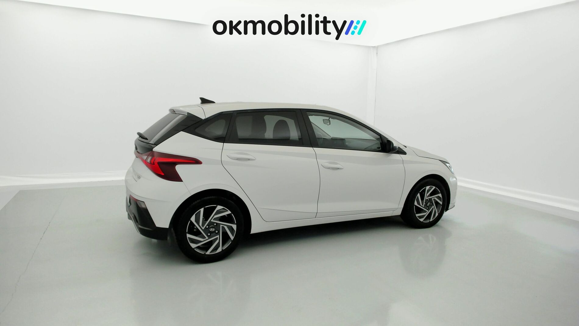 hyundai i20 klass 1.0 TGDI 100 2024 atlas white 11