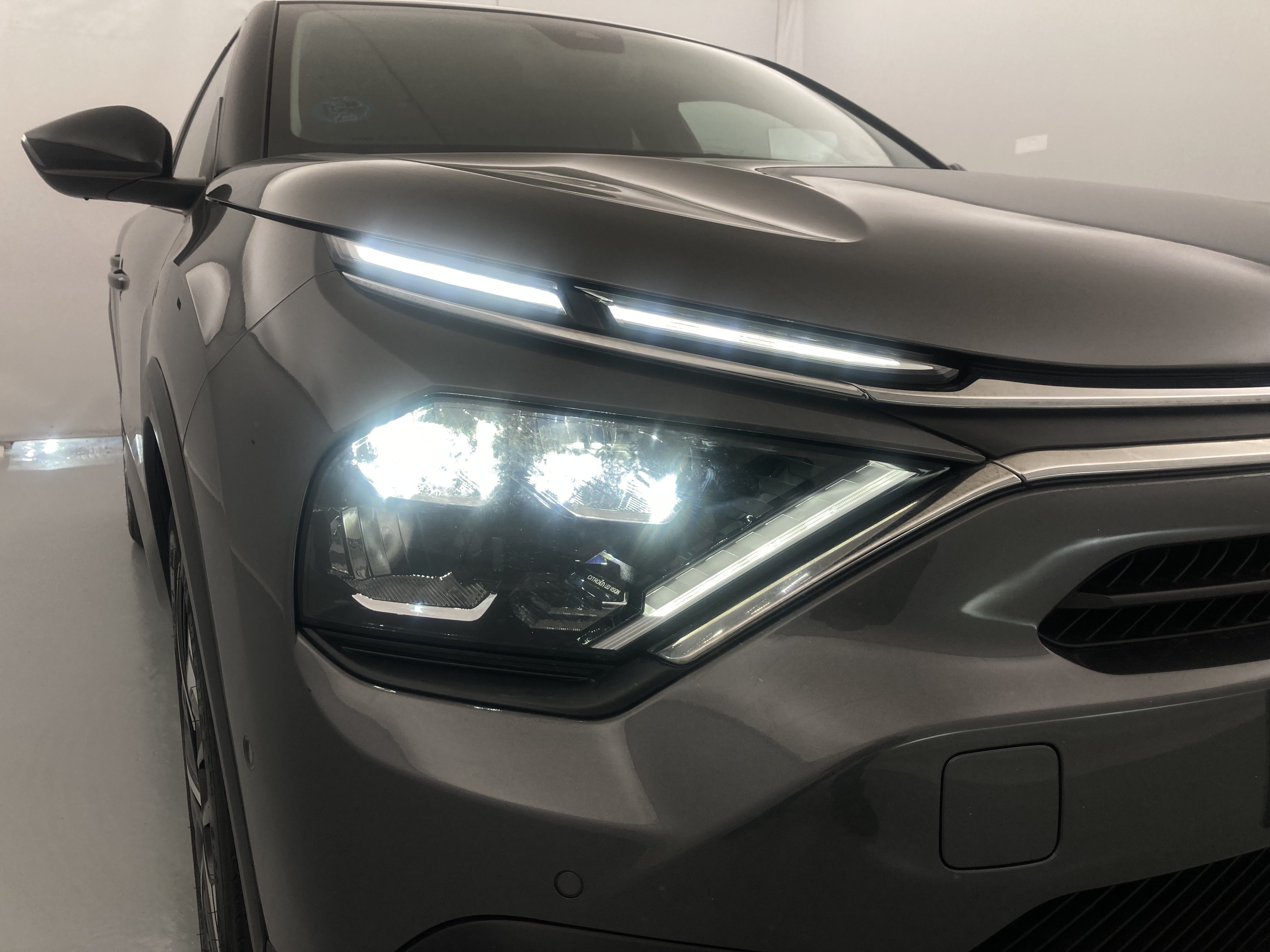 citroen c4 shine 1.2 PURETECH 130 EAT 2023 gris platino 14