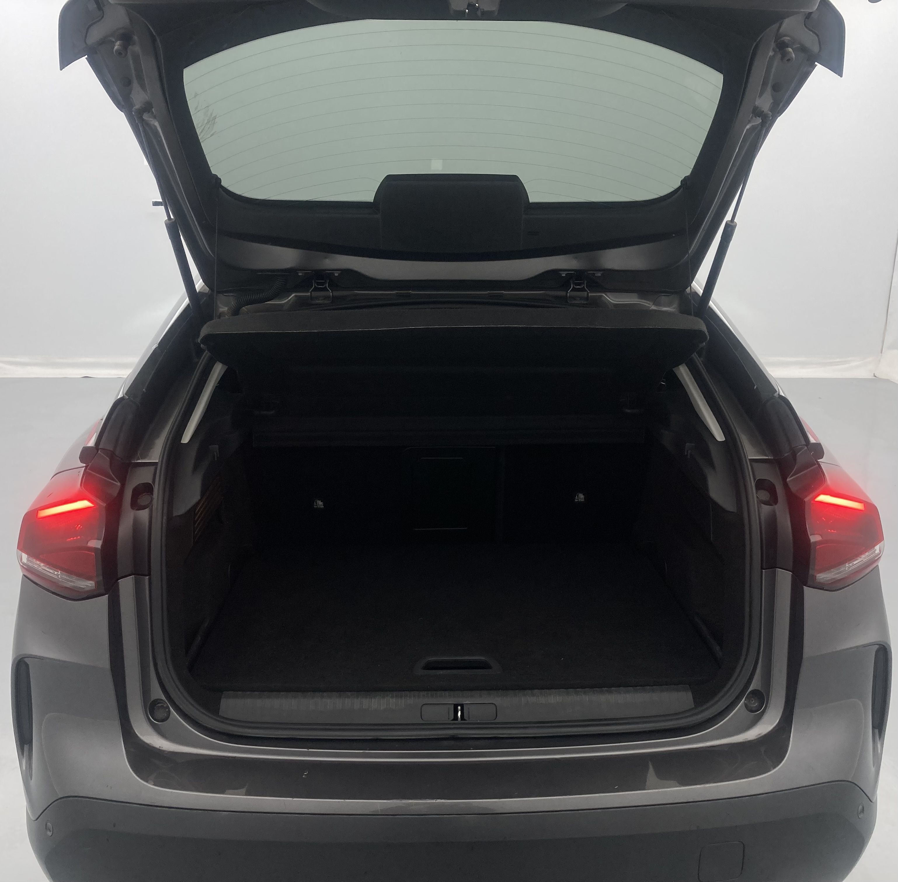 citroen c4 shine 1.2 PURETECH 130 EAT 2023 gris platino 22