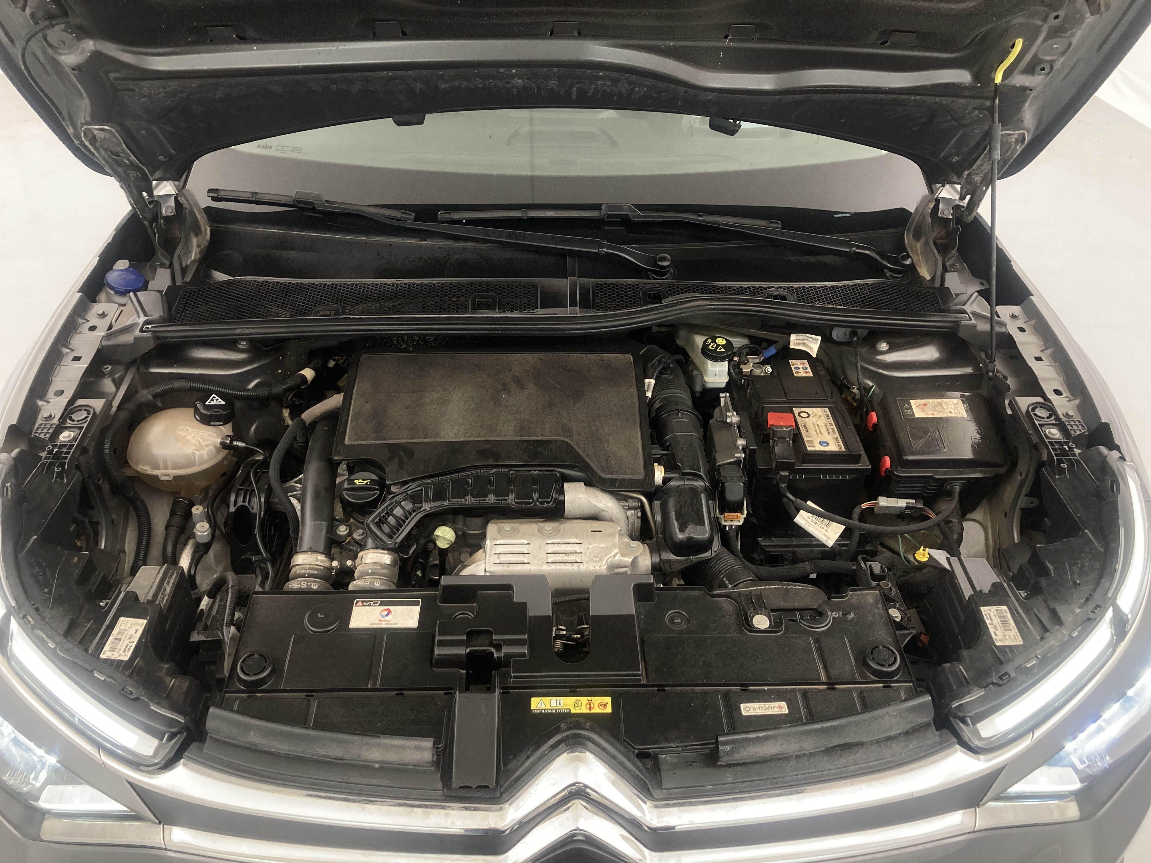 citroen c4 shine 1.2 PURETECH 130 EAT 2023 gris platino 23