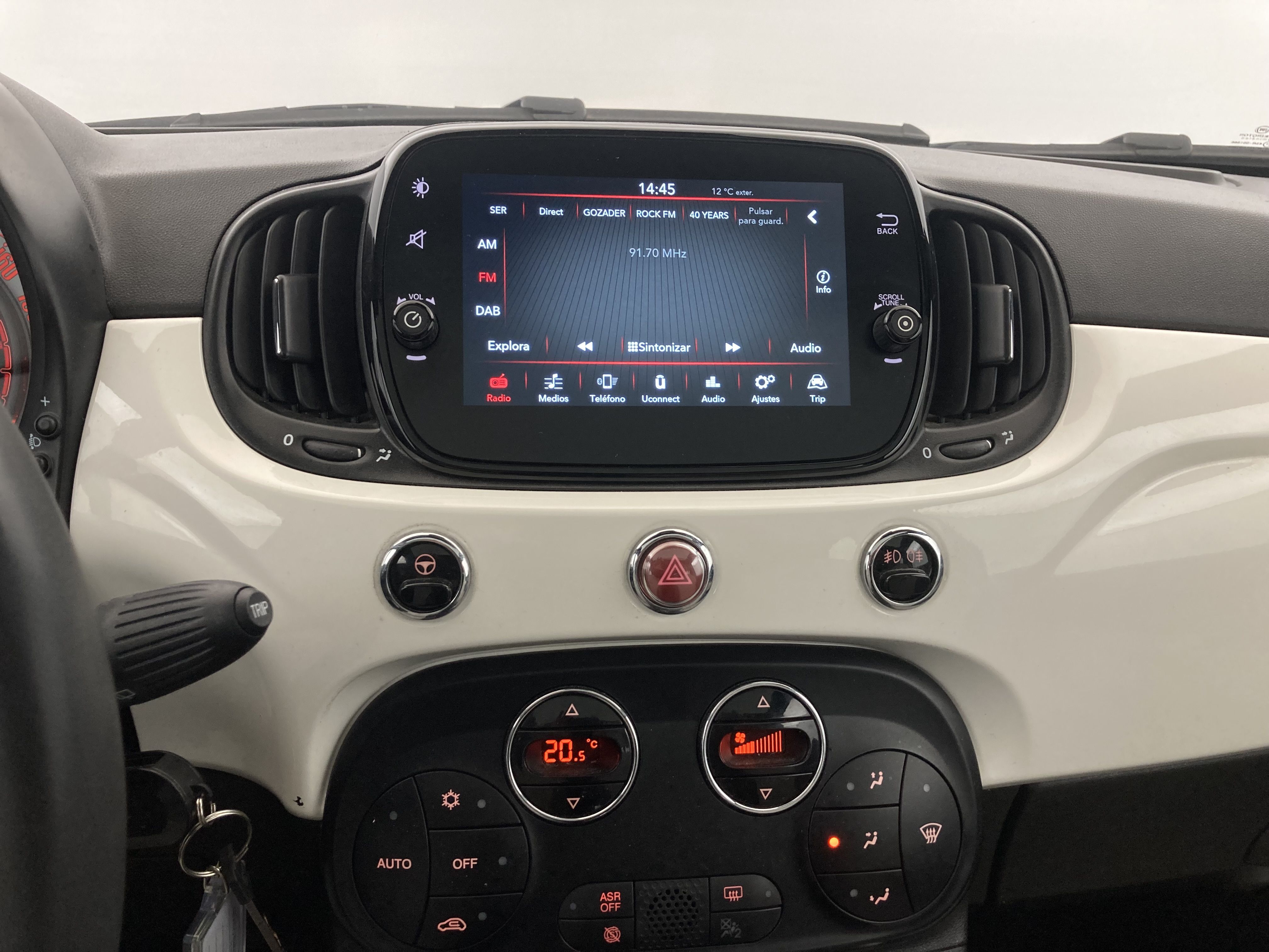 fiat 500 dolcevita 1.0 HYBRID 70 MHEV 2022 blanco gelato 28