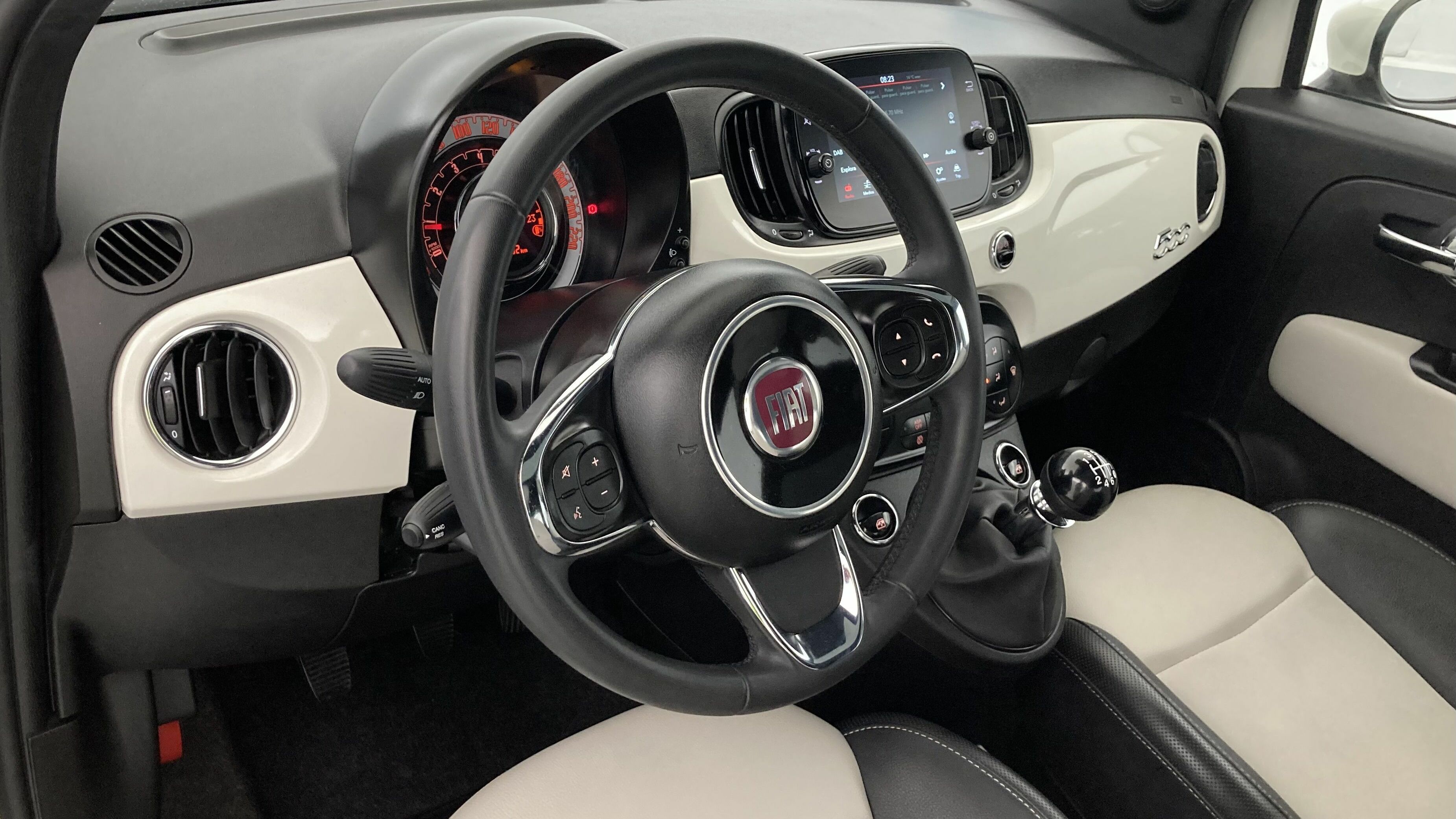 fiat 500 dolcevita 1.0 HYBRID 70 MHEV 2022 blanco gelato 15