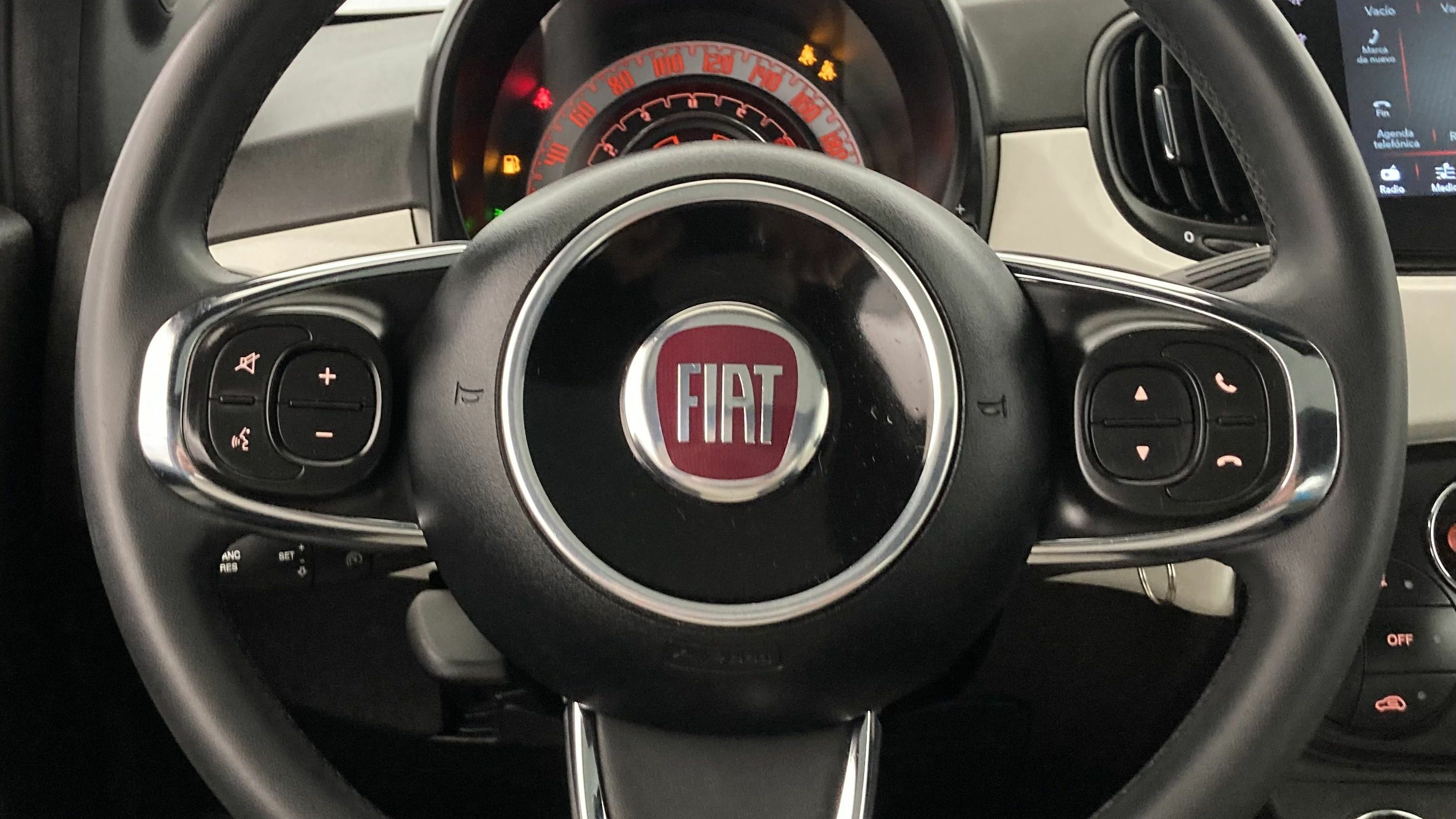 fiat 500 dolcevita 1.0 HYBRID 70 MHEV 2022 blanco gelato 17