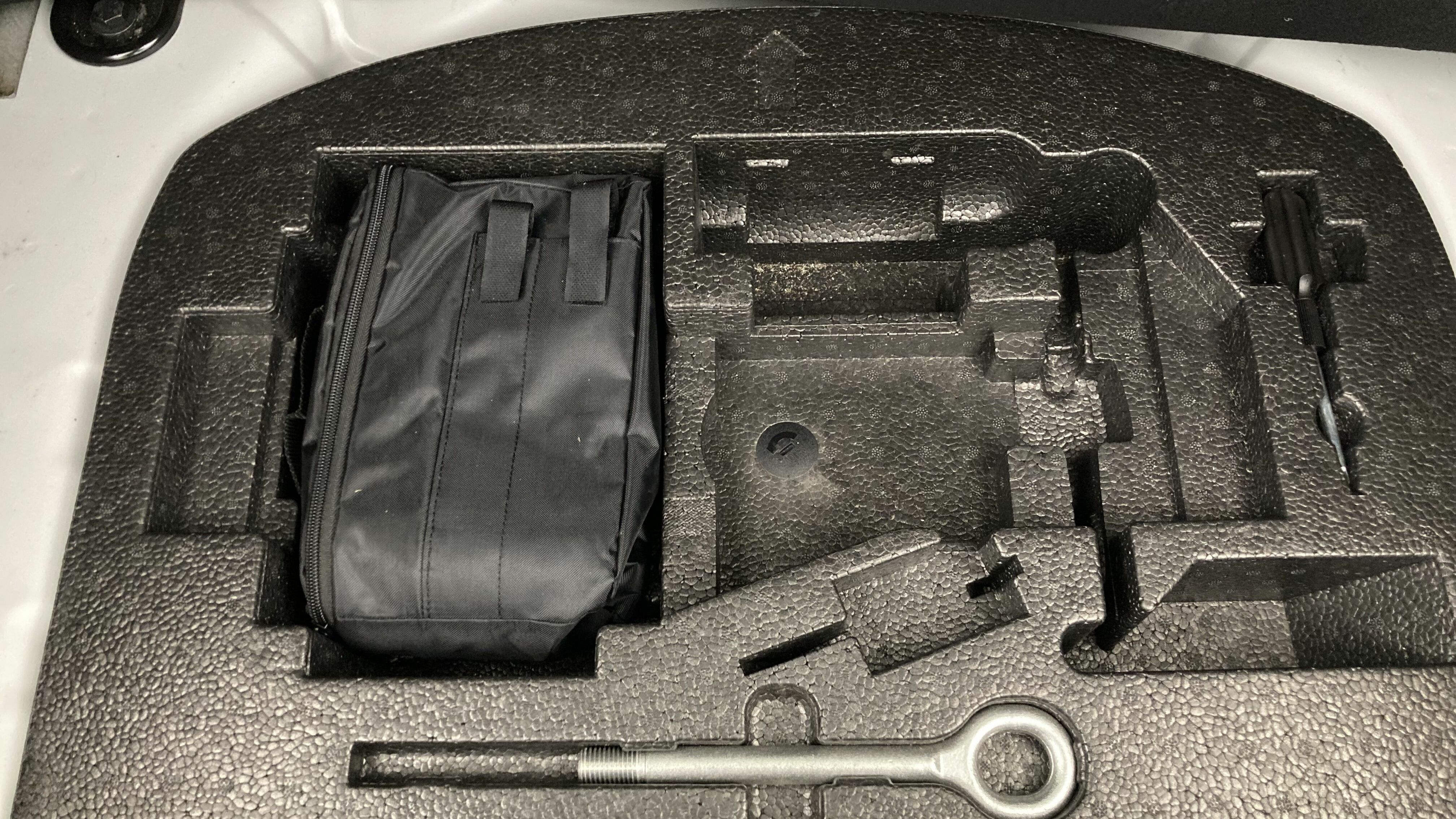 fiat 500 dolcevita 1.0 HYBRID 70 MHEV 2022 blanco gelato 23