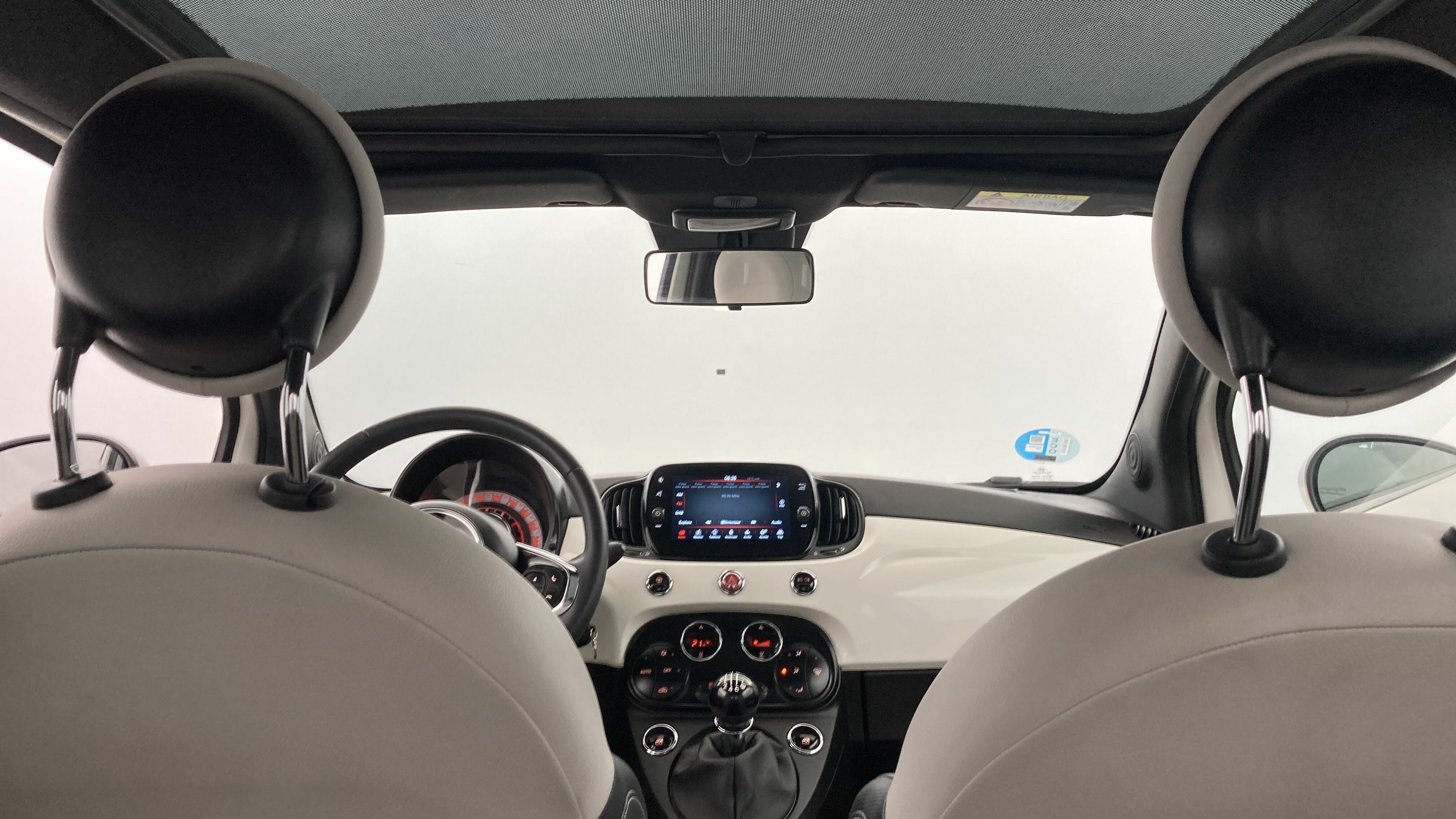 fiat 500 dolcevita 1.0 HYBRID 70 MHEV 2022 blanco gelato 31