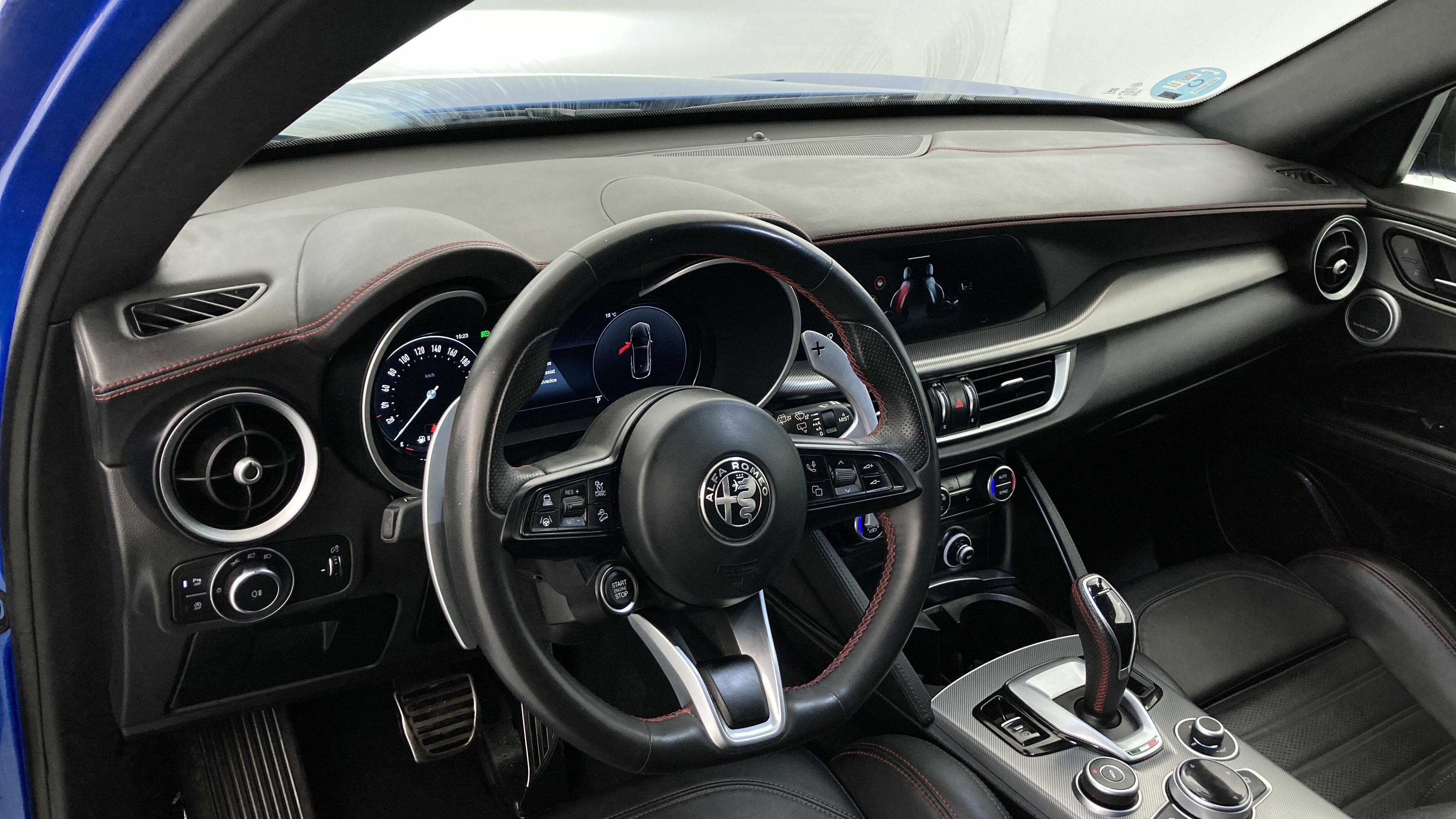 alfa romeo stelvio competizione 2.0 TURBO 280 AWD CA 2023 azul misano 16