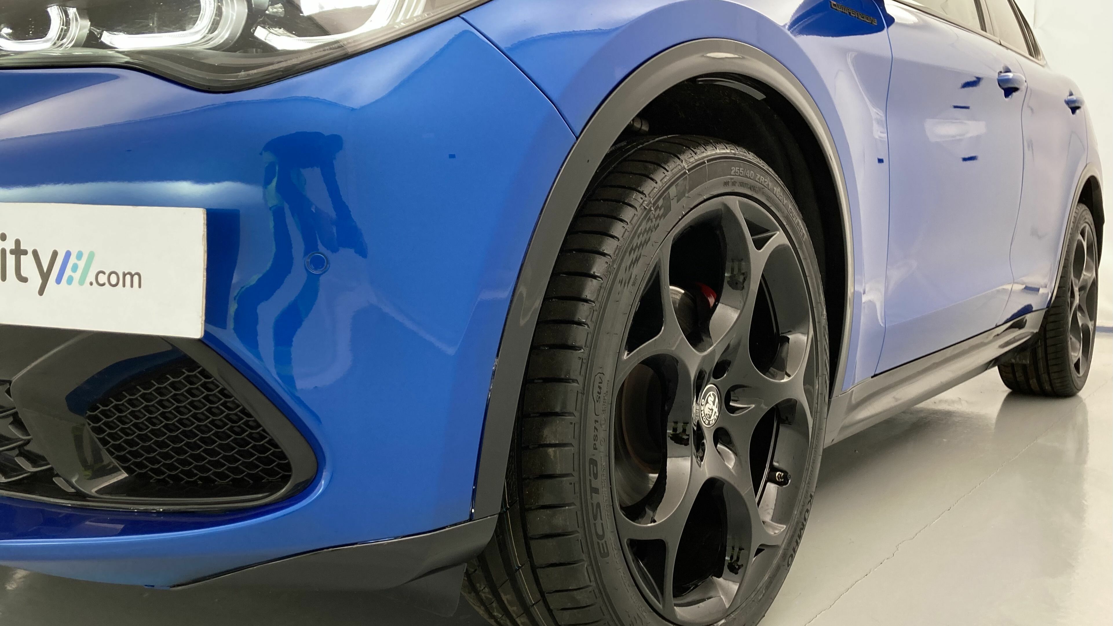 alfa romeo stelvio competizione 2.0 TURBO 280 AWD CA 2023 azul misano 27