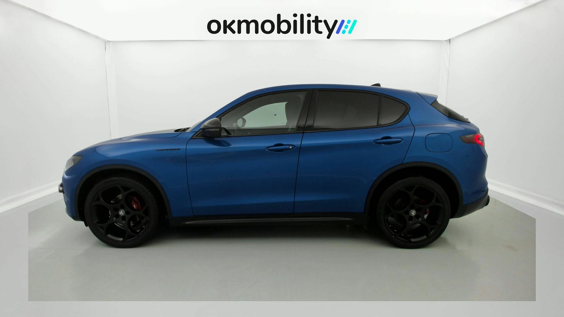 alfa romeo stelvio competizione 2.0 TURBO 280 AWD CA 2023 azul misano 8