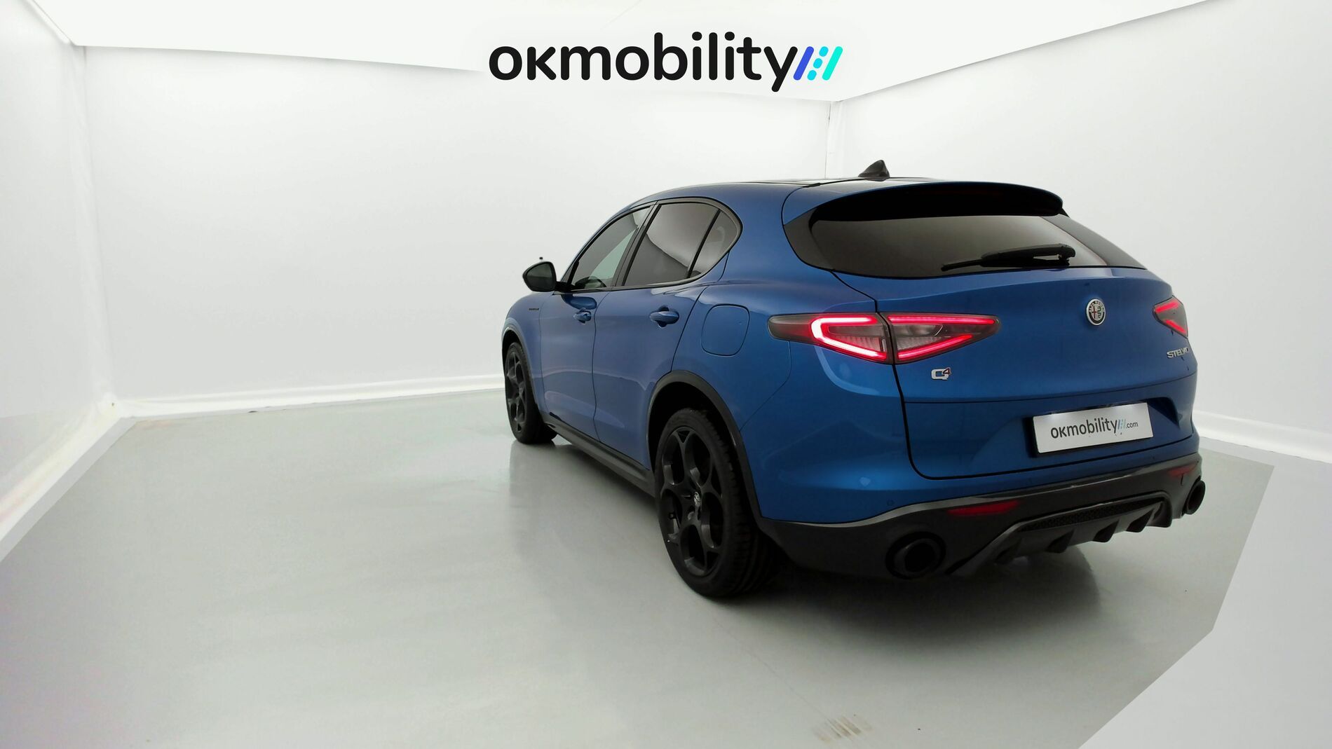 alfa romeo stelvio competizione 2.0 TURBO 280 AWD CA 2023 azul misano 10