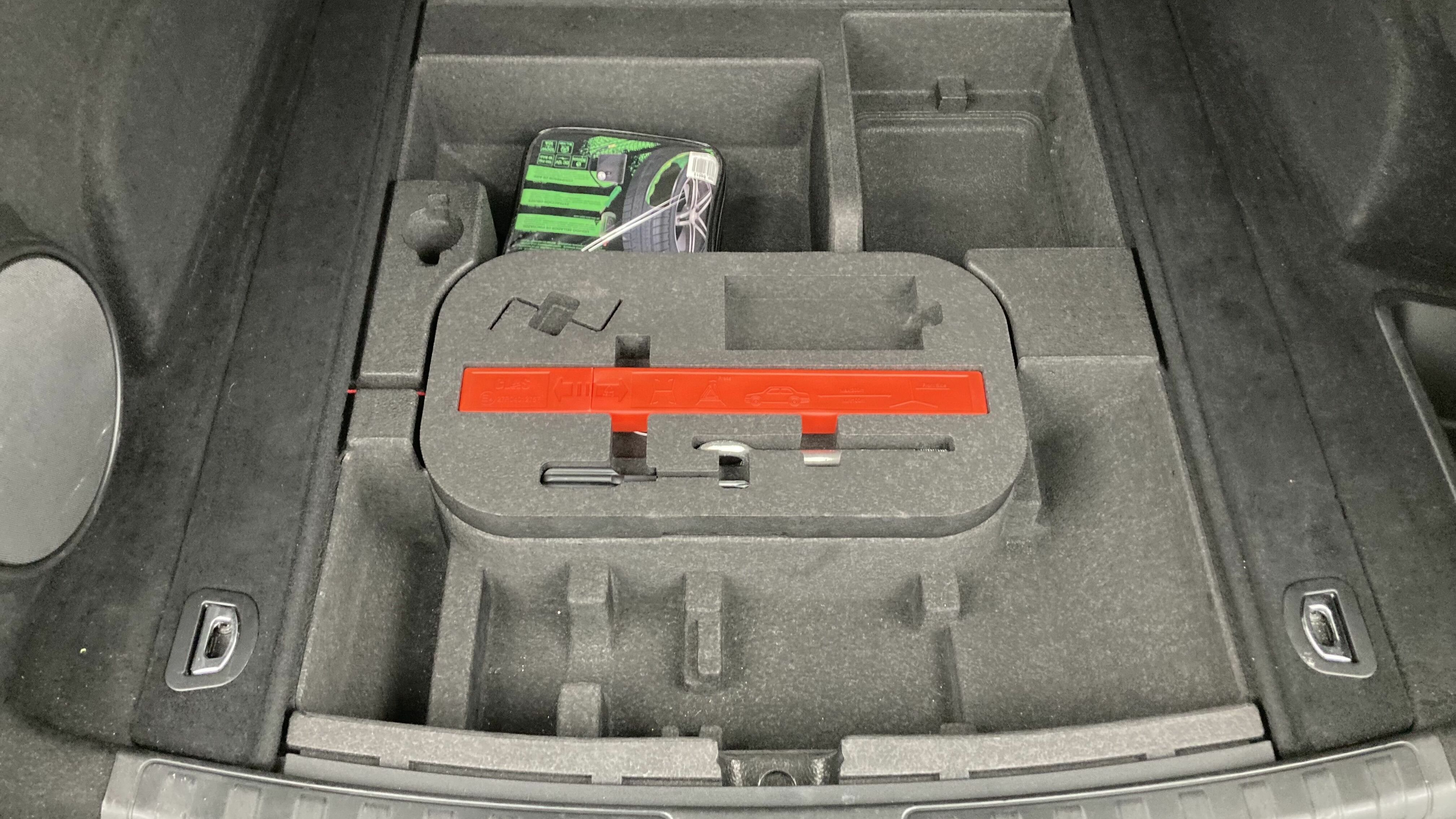 alfa romeo stelvio competizione 2.0 TURBO 280 AWD CA 2023 negro volcano 23