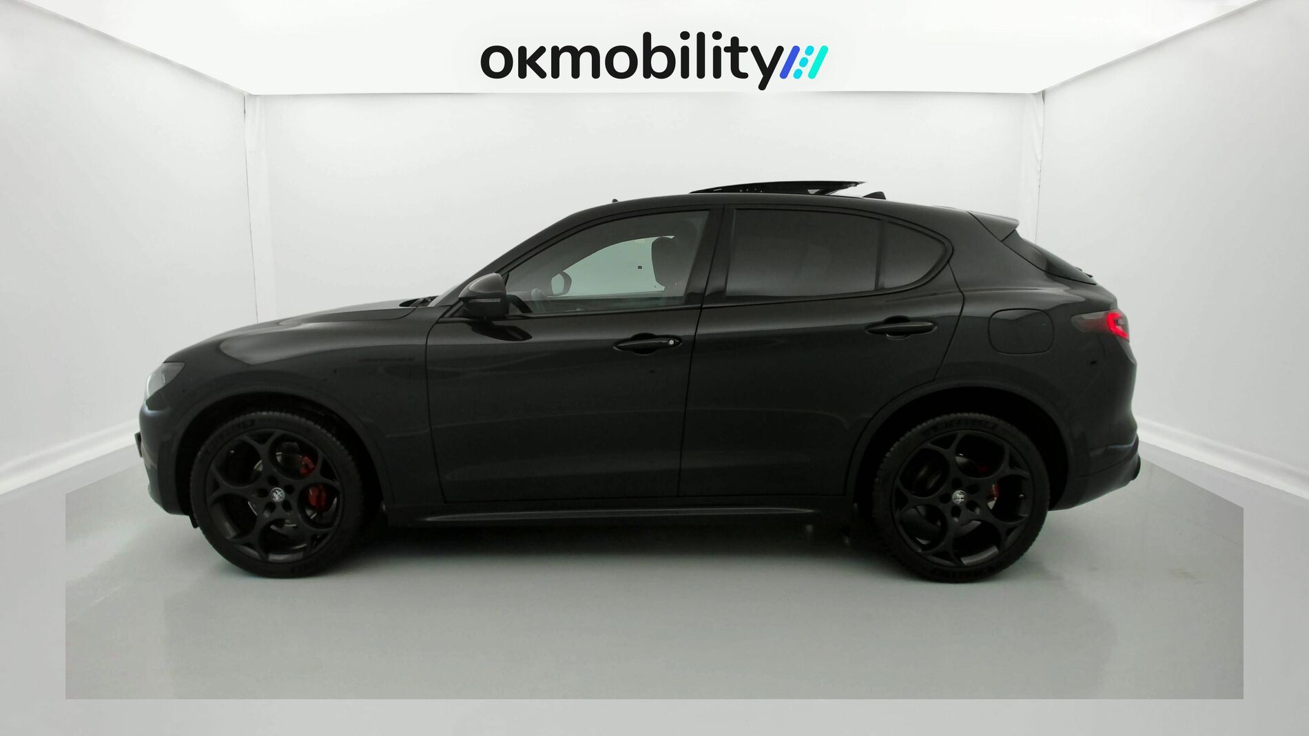alfa romeo stelvio competizione 2.0 TURBO 280 AWD CA 2023 negro volcano 8