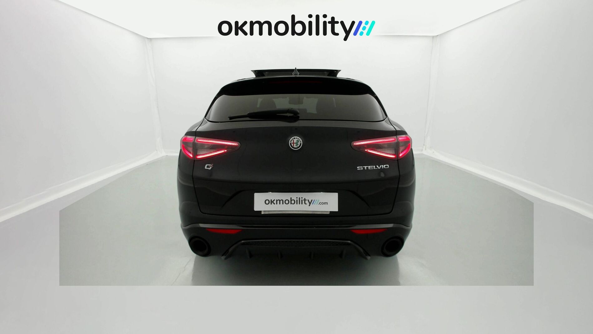 alfa romeo stelvio competizione 2.0 TURBO 280 AWD CA 2023 negro volcano 11