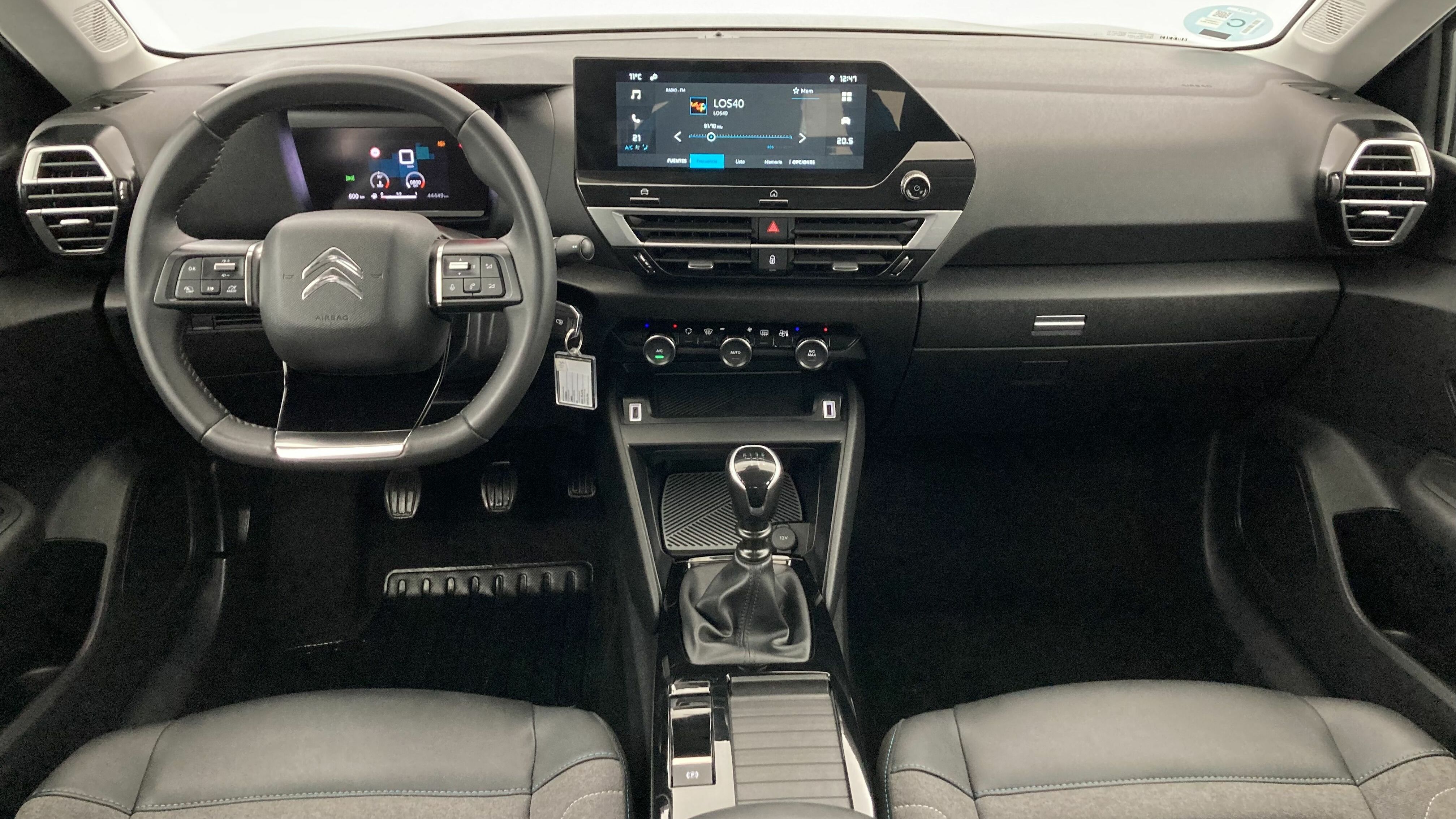 citroen c4 feel pack 1.2 PURETECH 130 2023 gris platino 13