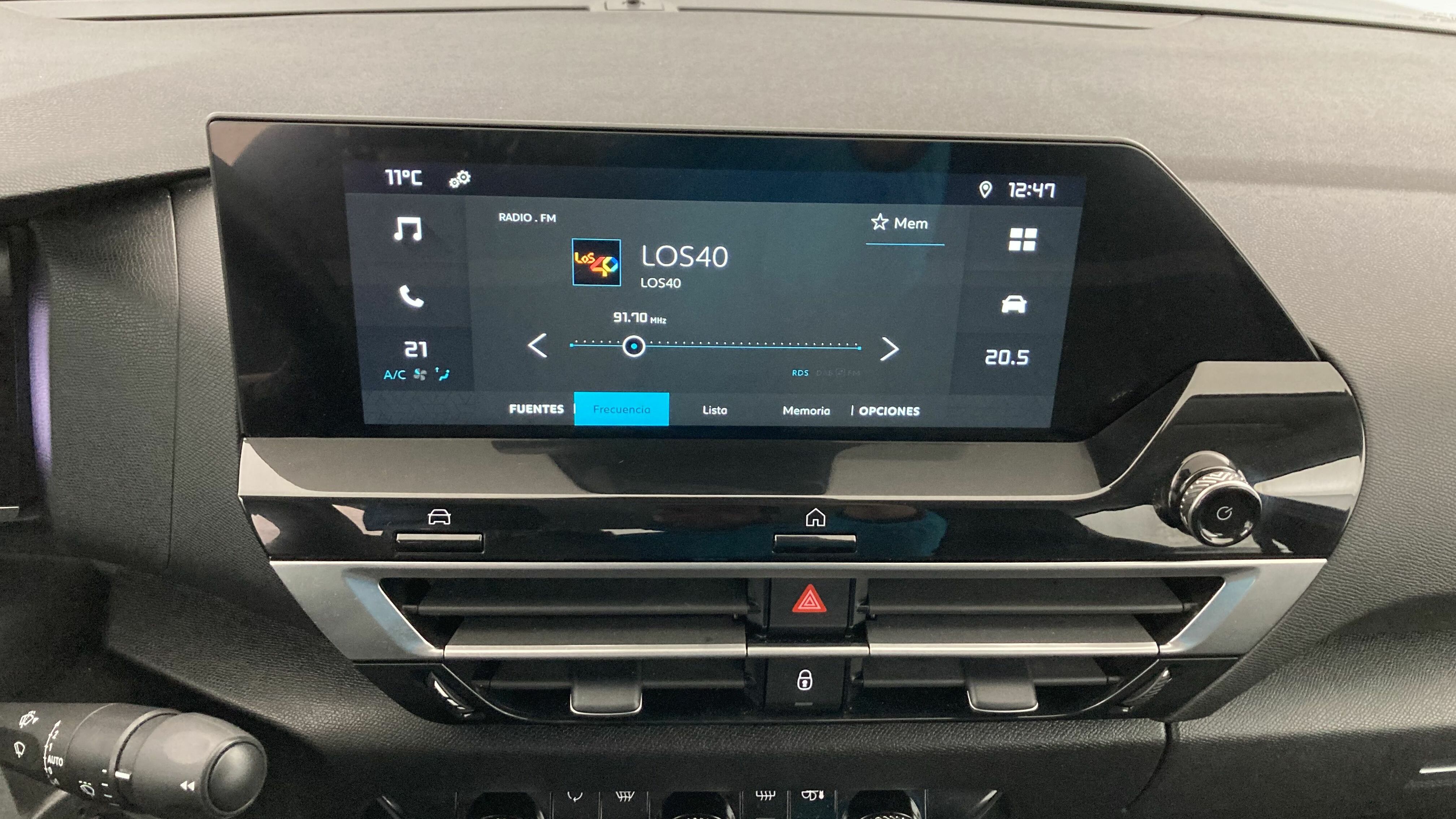 citroen c4 feel pack 1.2 PURETECH 130 2023 gris platino 15