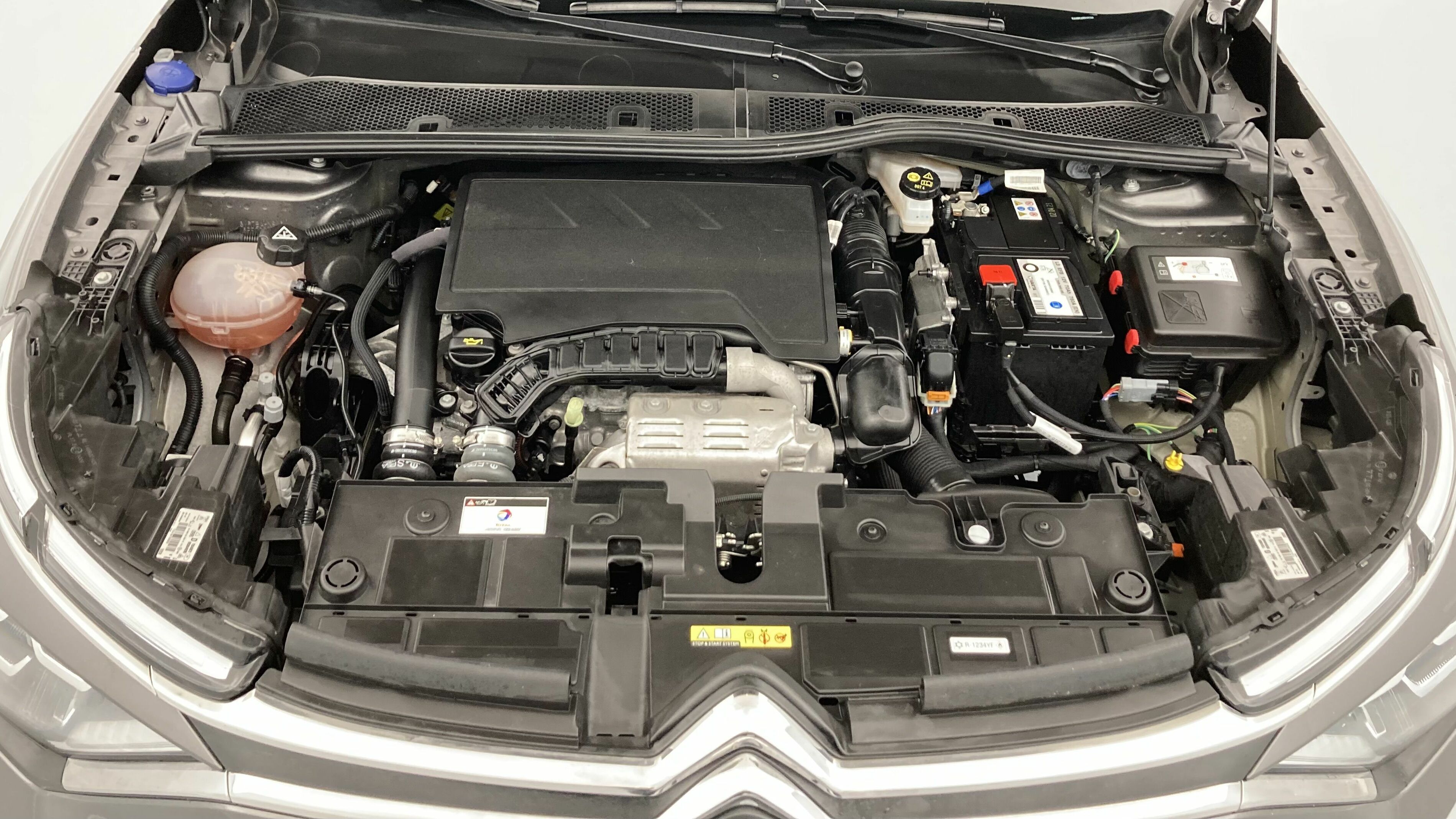 citroen c4 feel pack 1.2 PURETECH 130 2023 gris platino 20