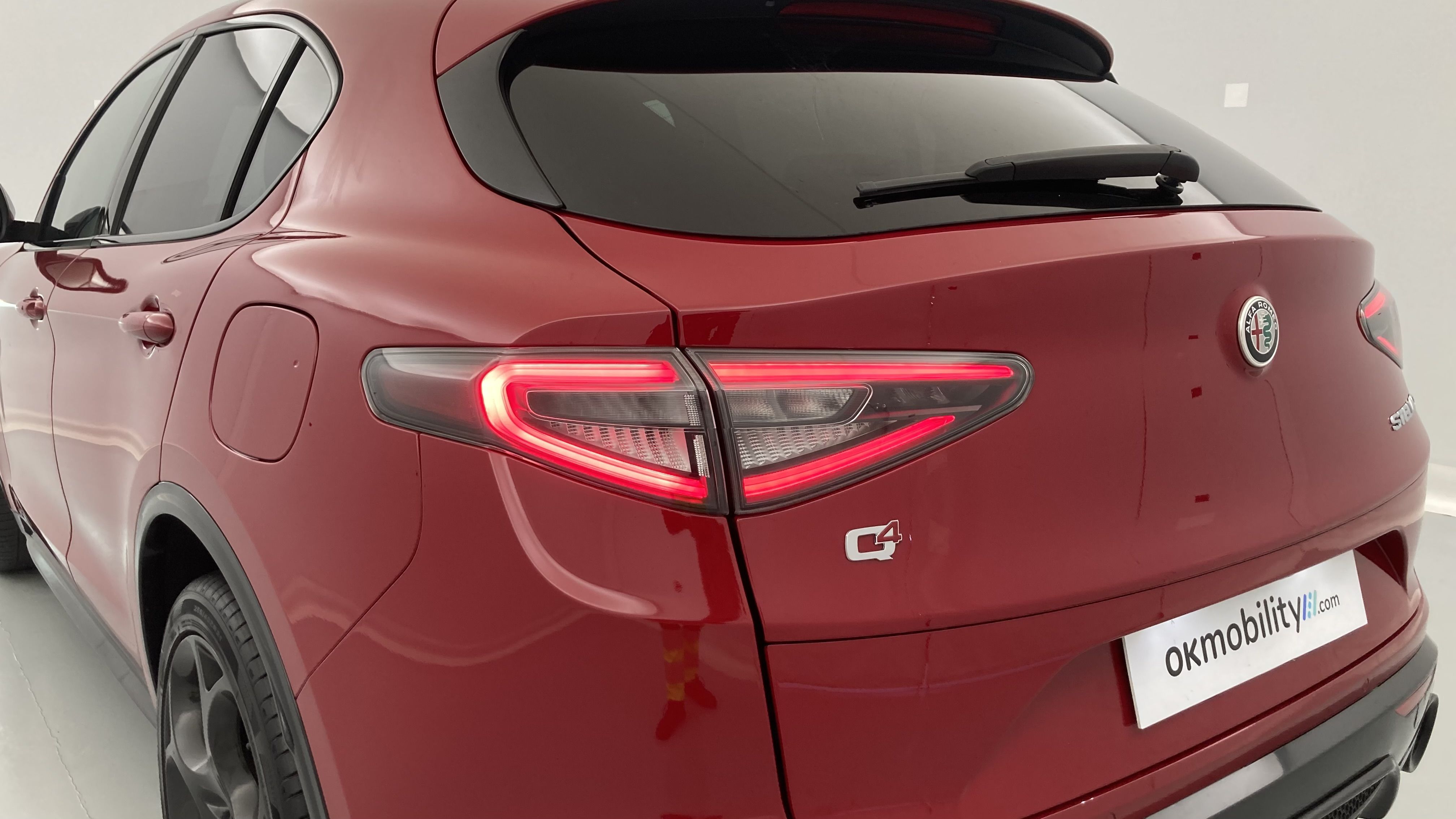 alfa romeo stelvio competizione 2.0 TURBO 280 AWD CA 2023 rojo alfa 15