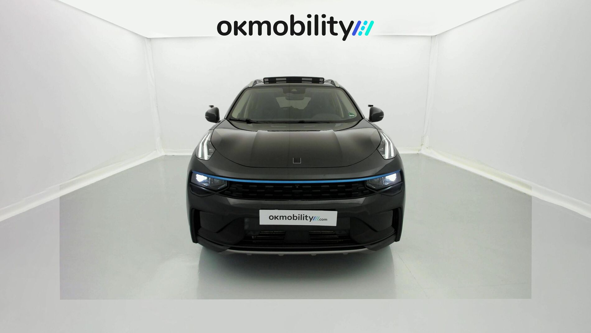 lynk&co 1 nv 1.5 PHEV 261 2022 black 4
