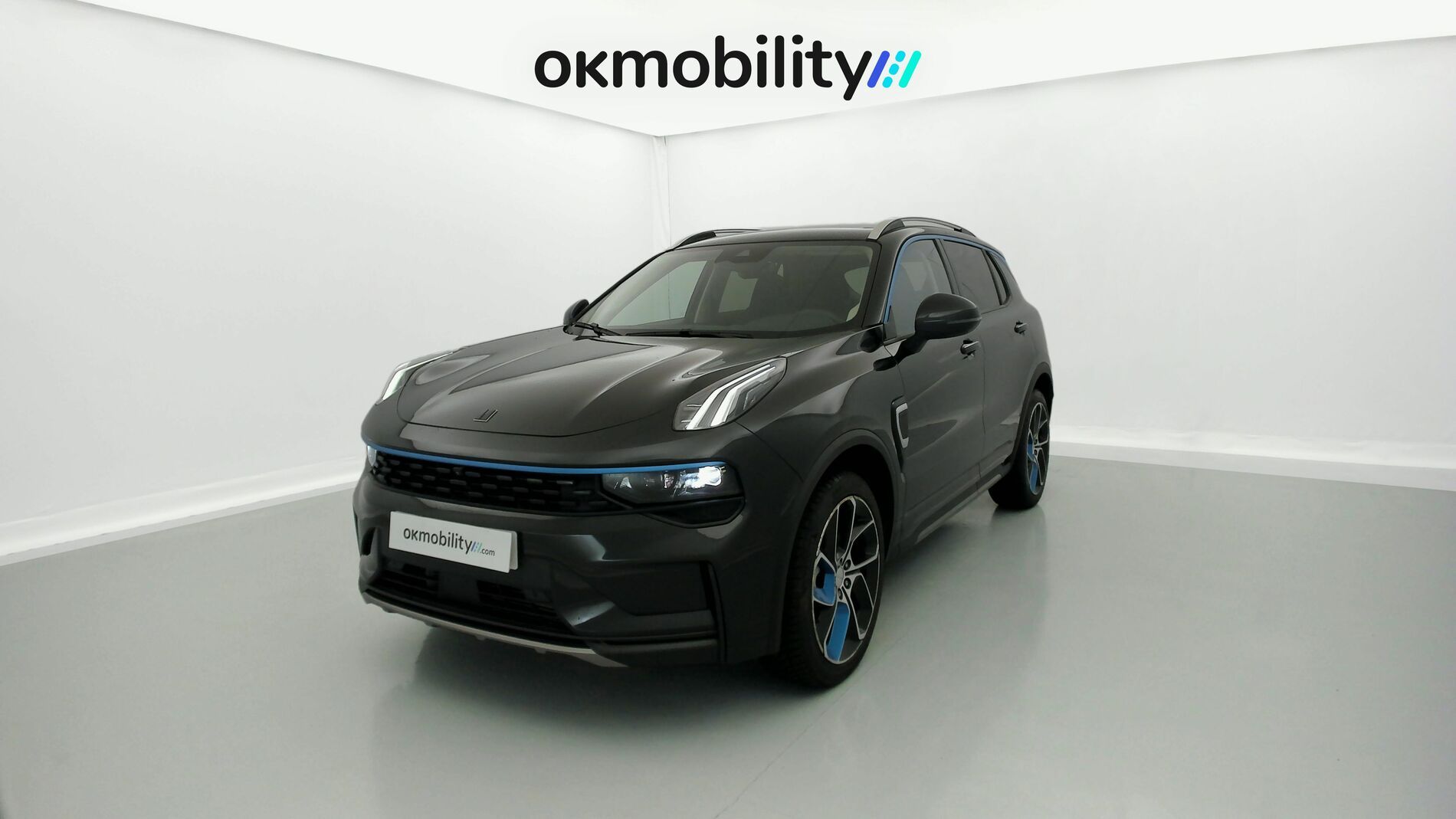 lynk&co 1 nv 1.5 PHEV 261 2022 black 1