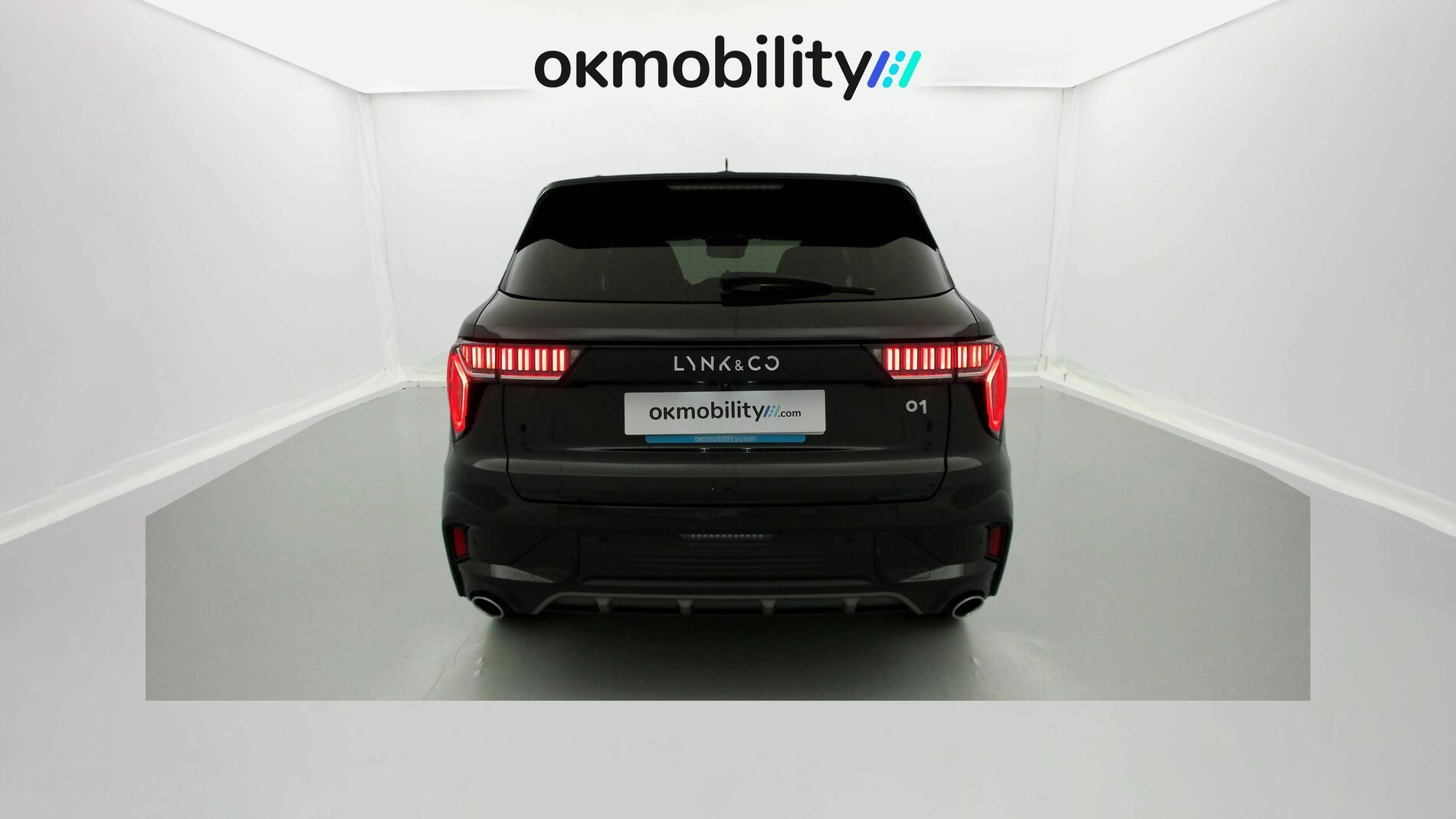 lynk&co 1 nv 1.5 PHEV 261 2022 black 10