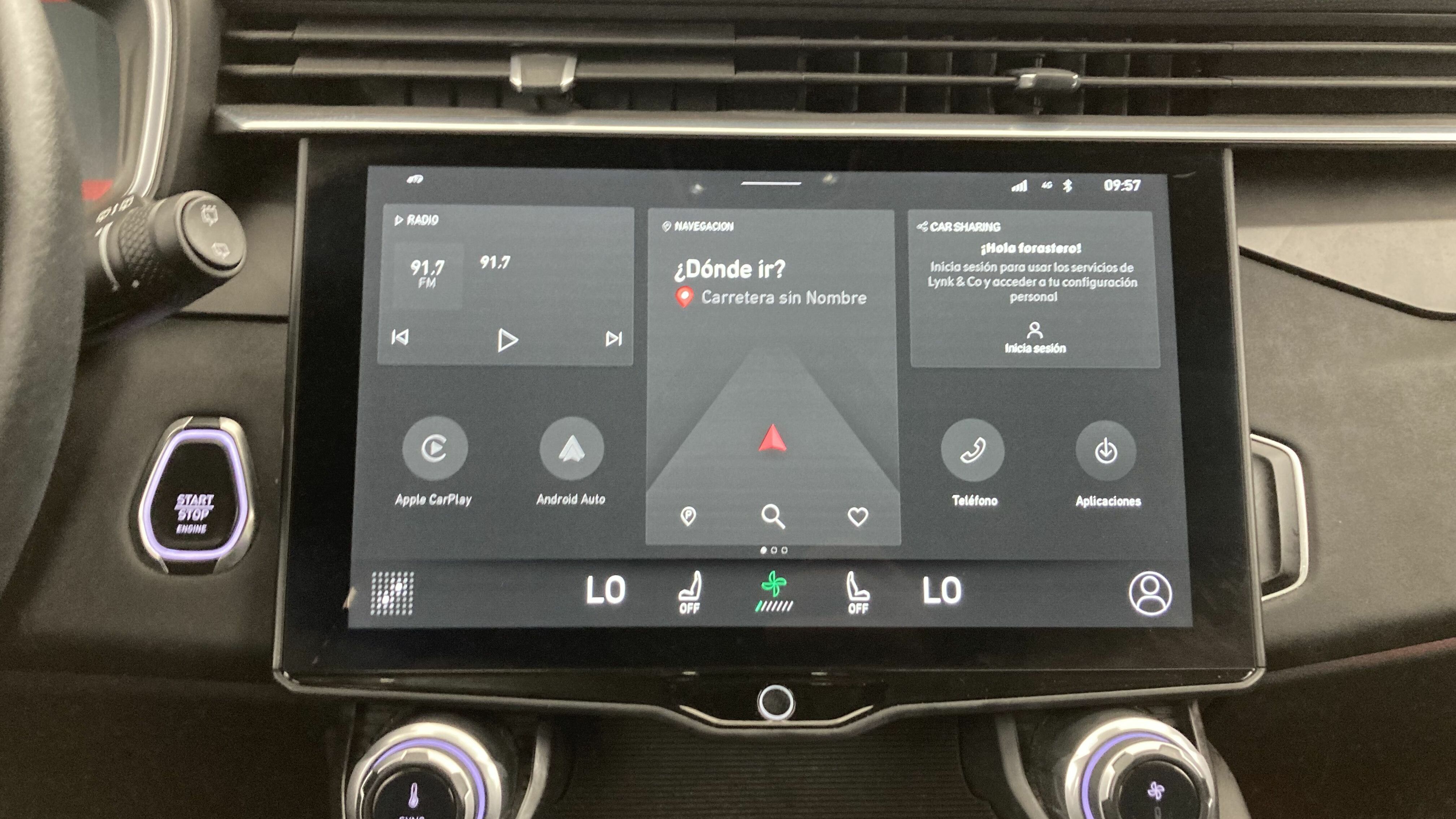 lynk&co 1 nv 1.5 PHEV 261 2022 black 32