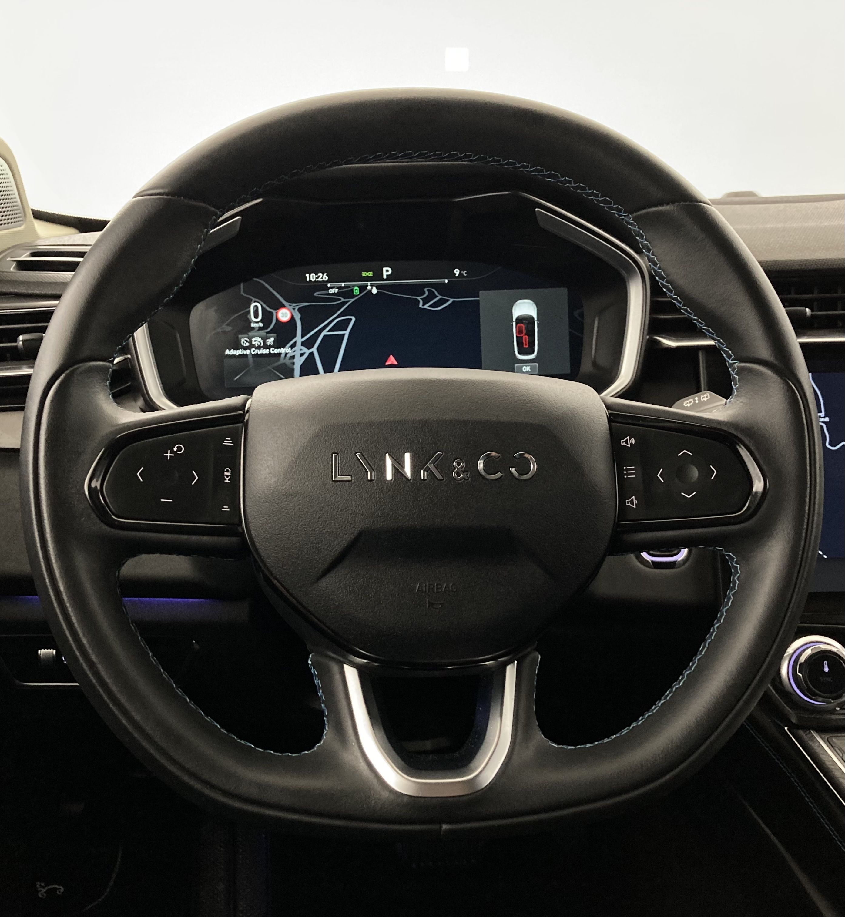 lynk&co 1 nv 1.5 PHEV 261 2022 black 20