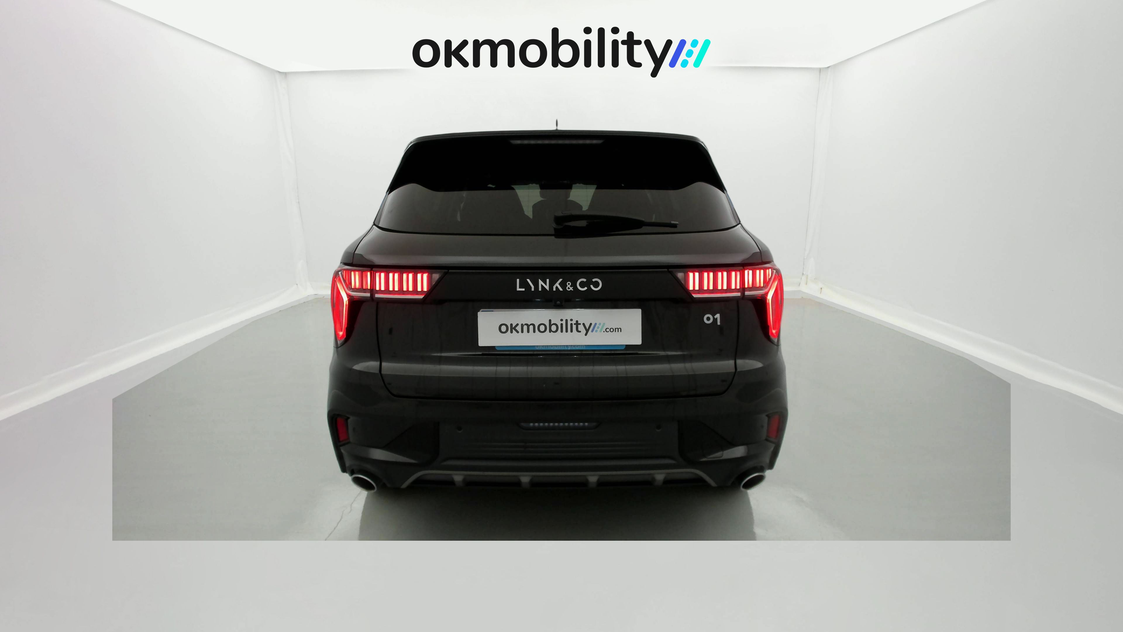 lynk&co 1 nv 1.5 PHEV 261 2022 black 12