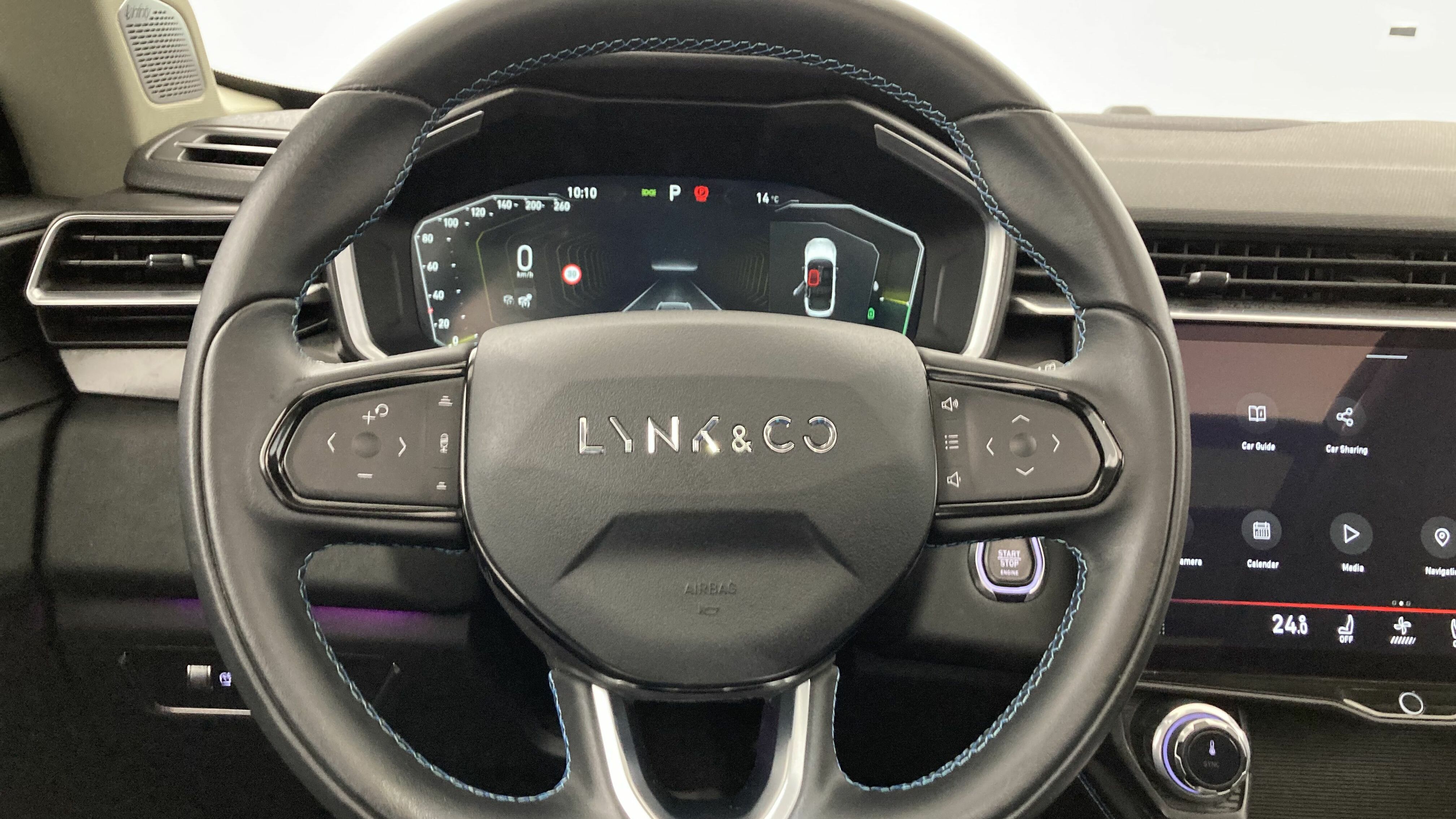 lynk&co 1 nv 1.5 PHEV 261 2022 blue 18