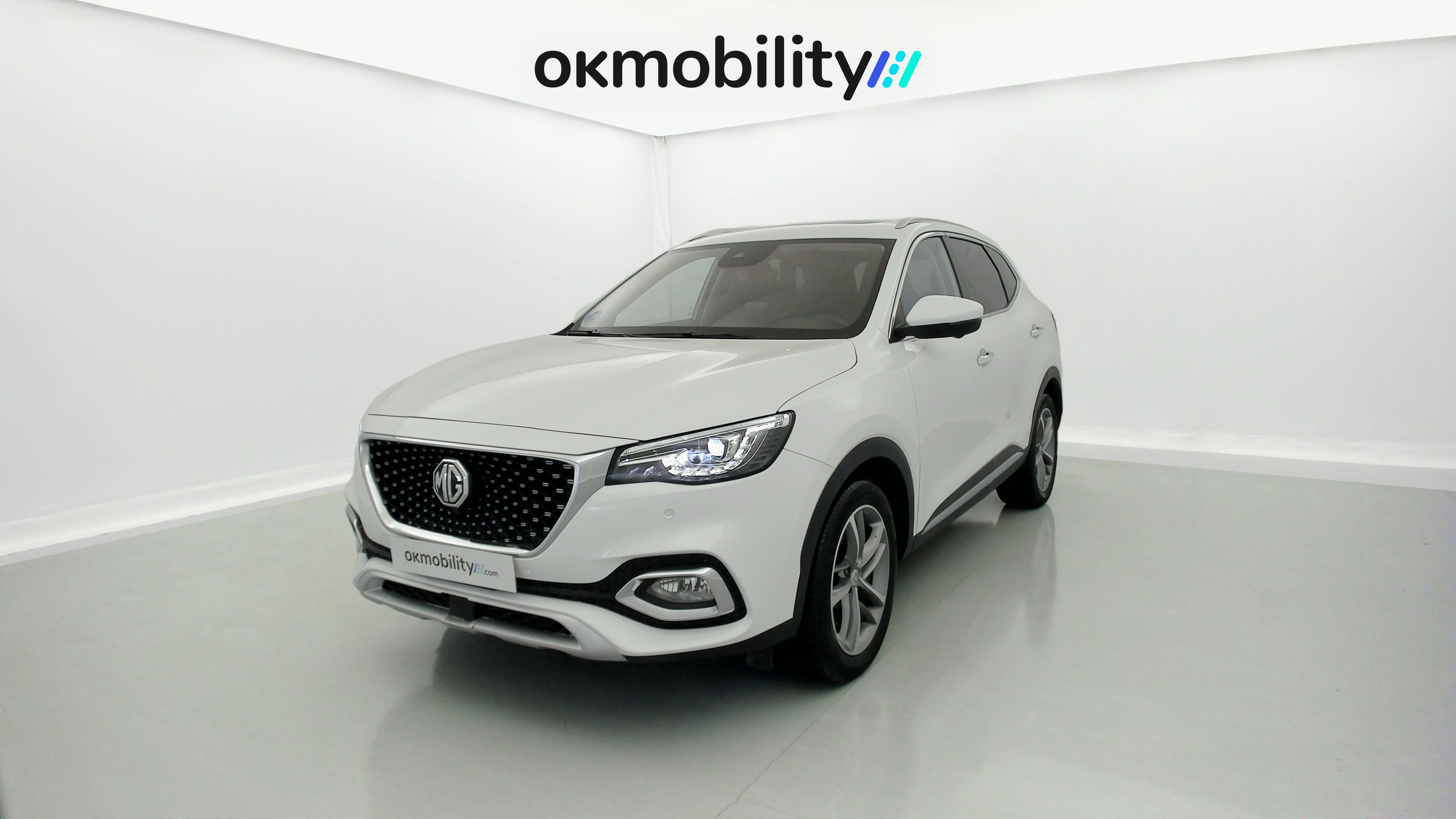 mg ehs phev luxury 1.5 T-GDI 258 PHEV 2023 dover white 5