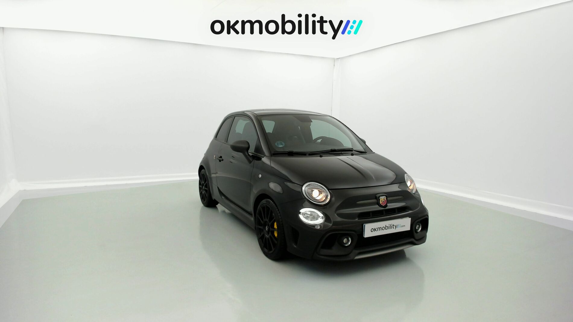 abarth 695 nv 1.4 T-JET 180 2023 negro scorpione 3
