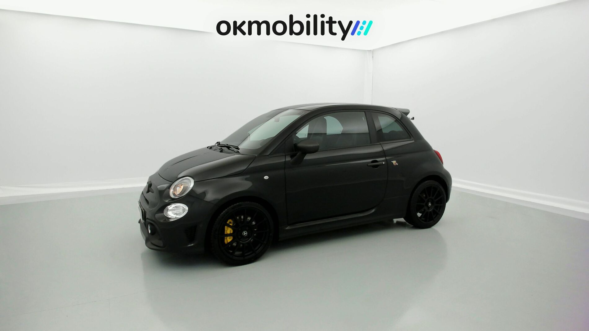 abarth 695 nv 1.4 T-JET 180 2023 negro scorpione 5