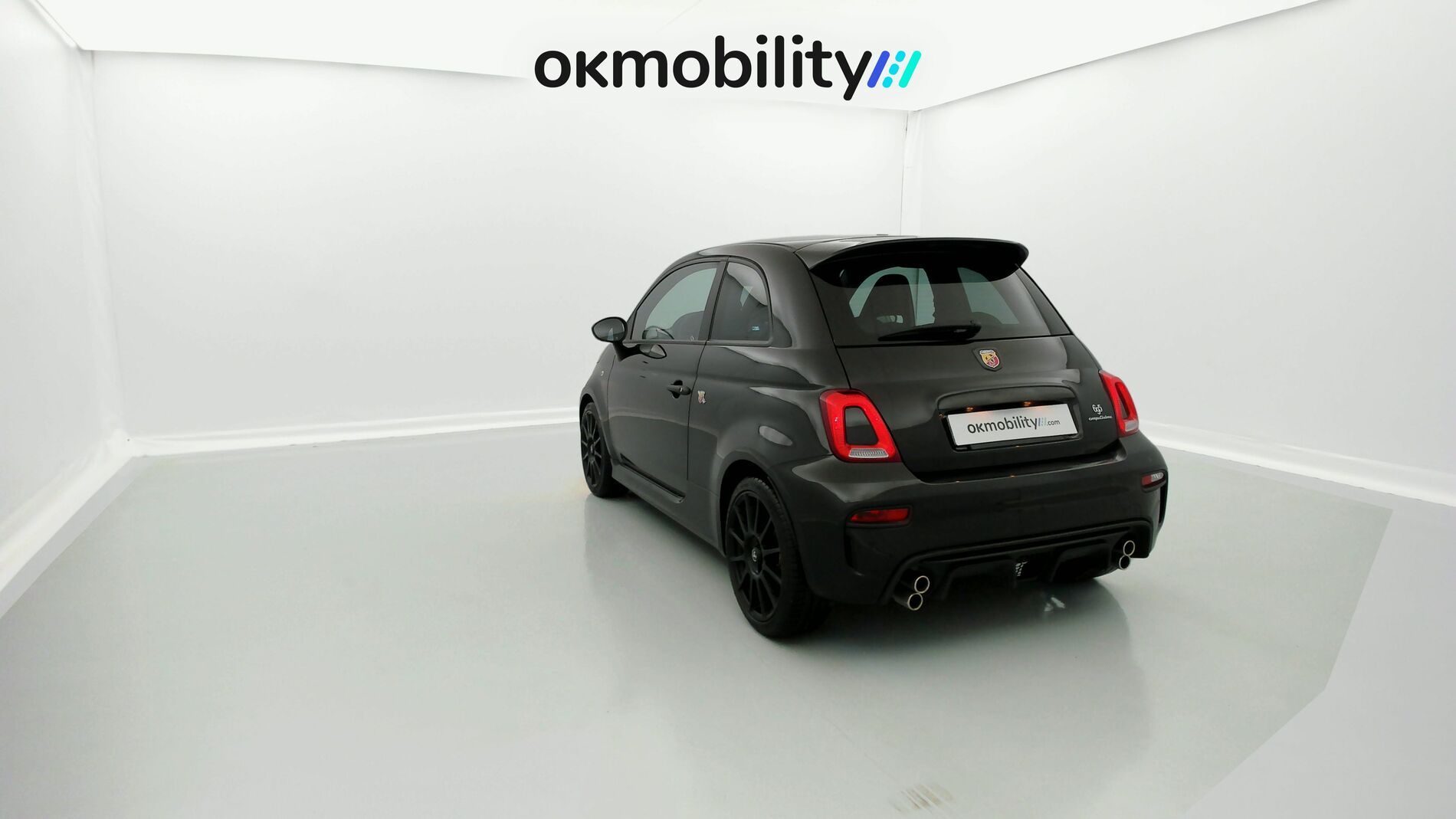 abarth 695 nv 1.4 T-JET 180 2023 negro scorpione 9