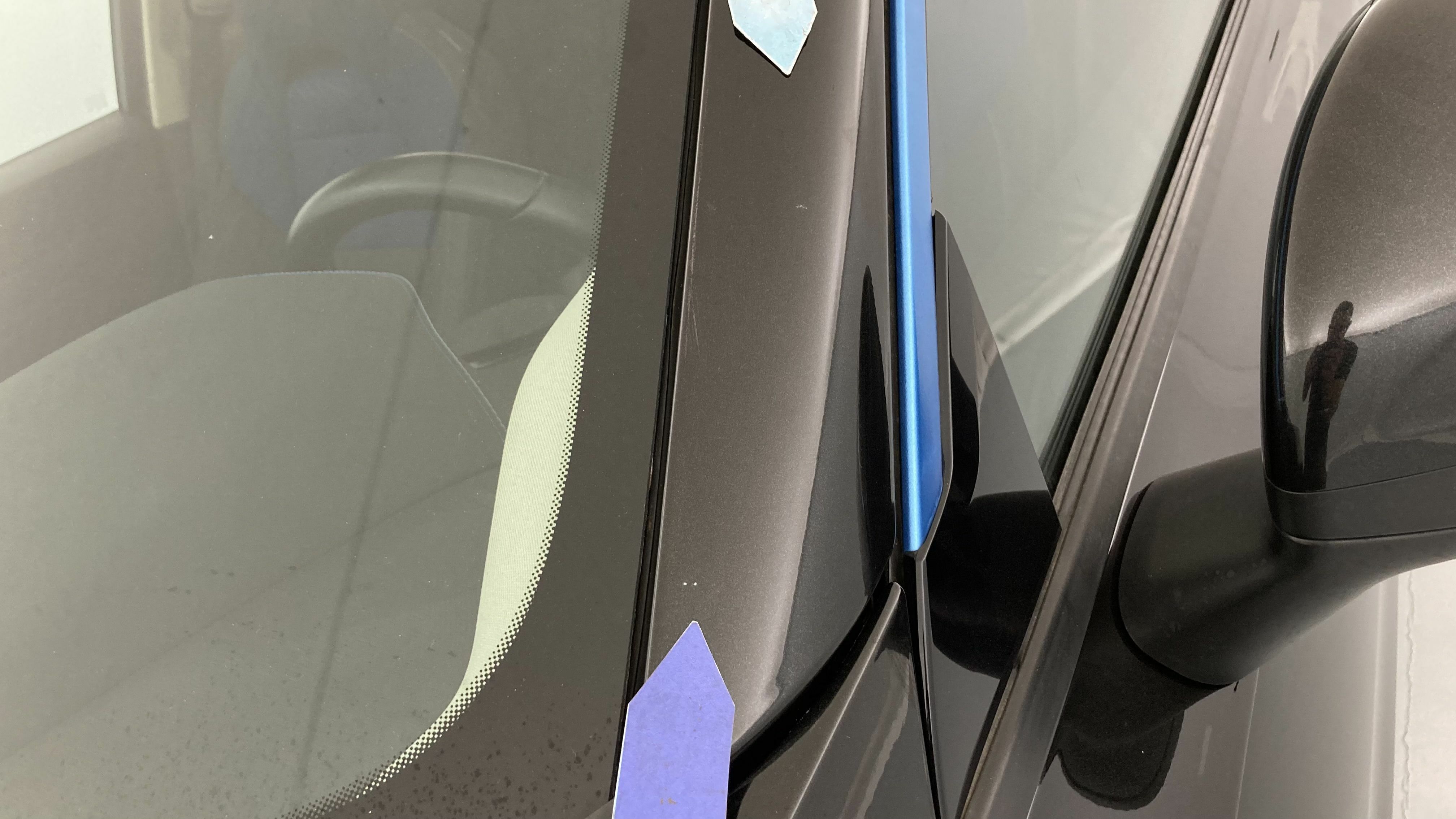 lynk&co 1 nv 1.5 PHEV 261 2022 black 24