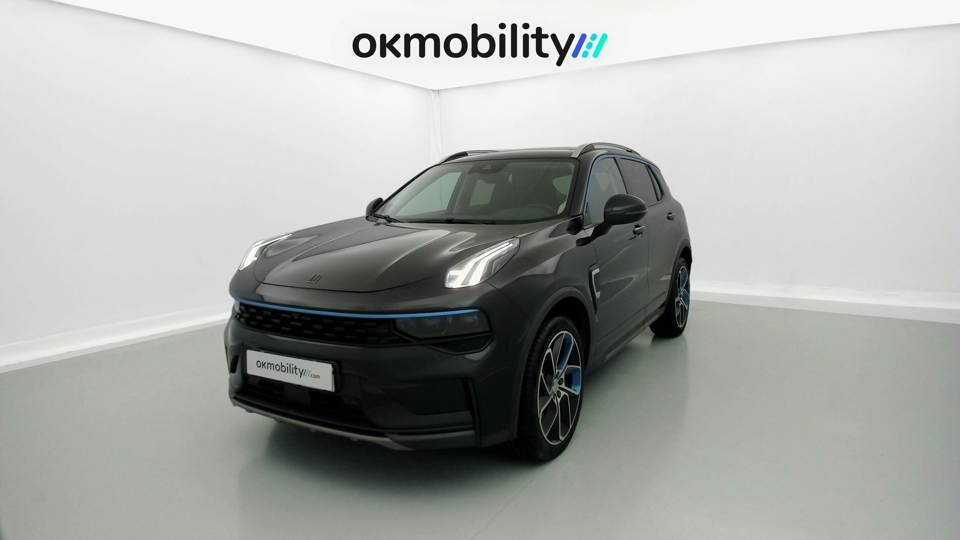 lynk&co 1 nv 1.5 PHEV 261 2022 black 1