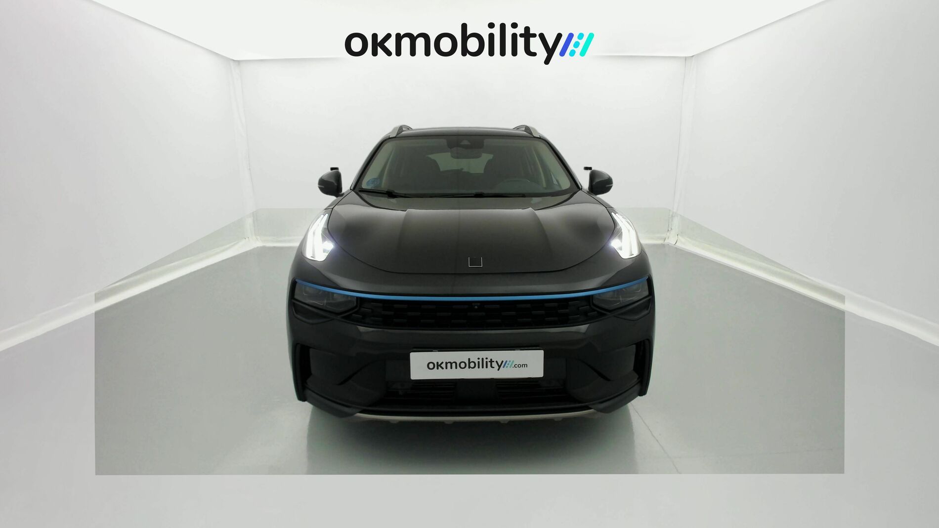 lynk&co 1 nv 1.5 PHEV 261 2022 black 4