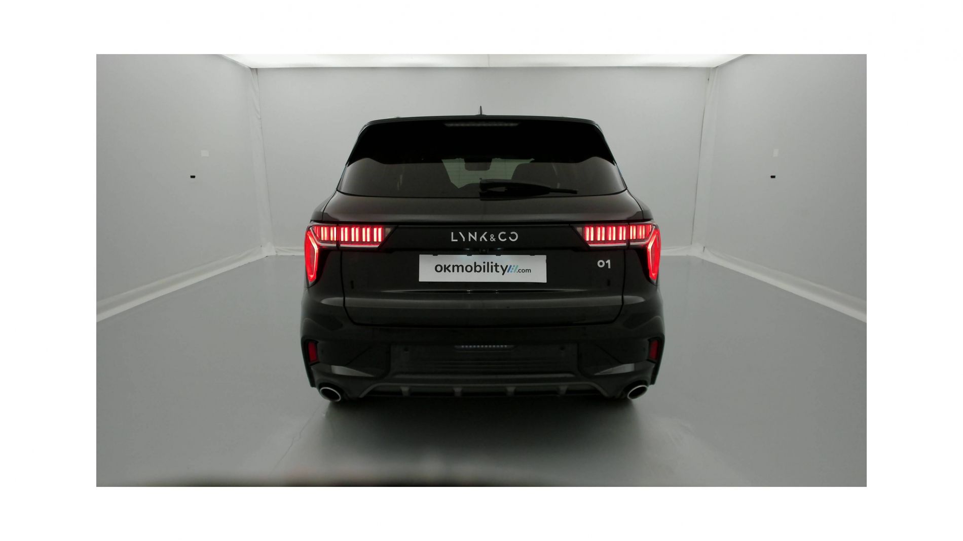 lynk&co 1 nv 1.5 PHEV 261 2022 black 10