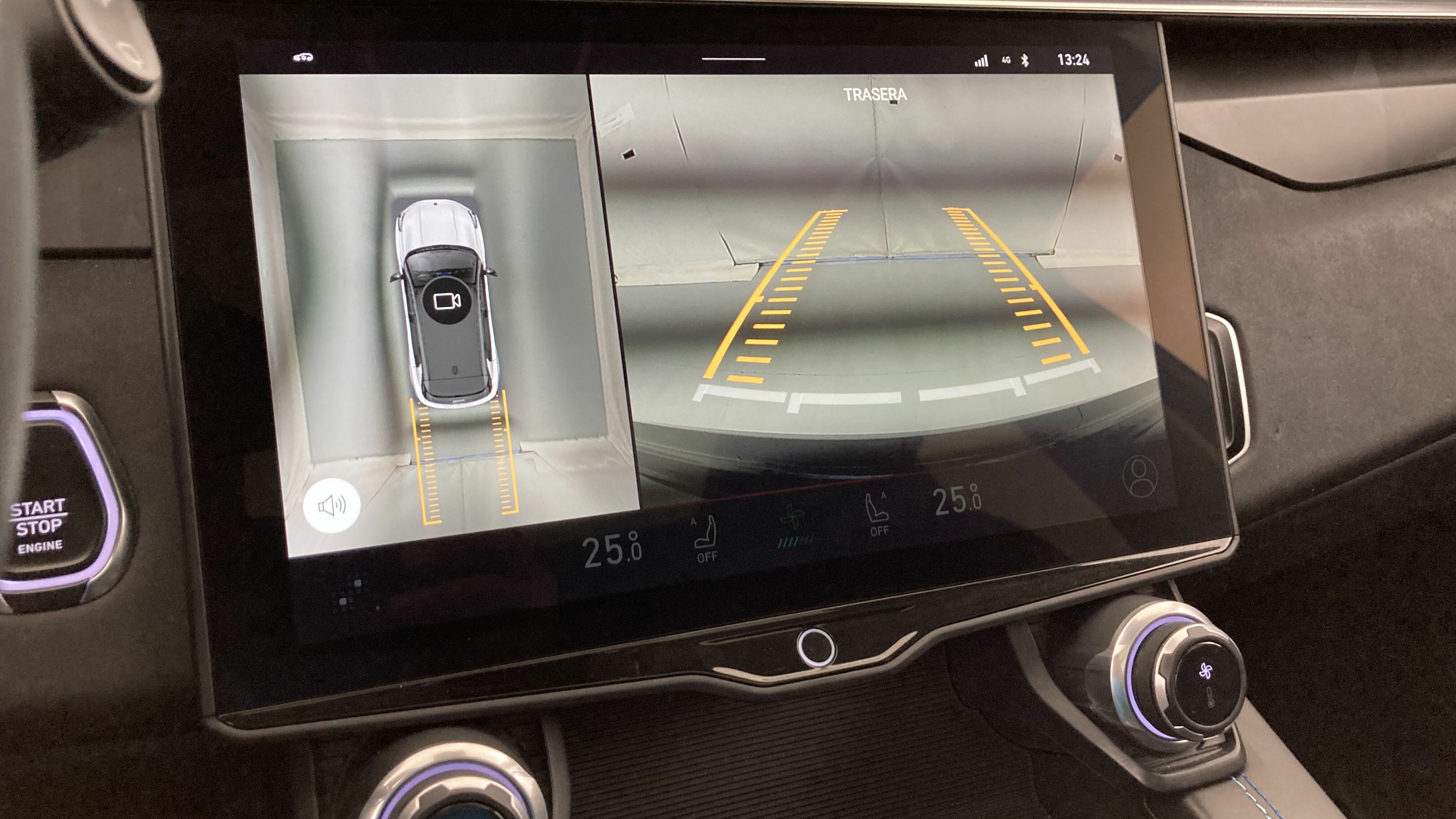 lynk&co 1 nv 1.5 PHEV 261 2022 black 20