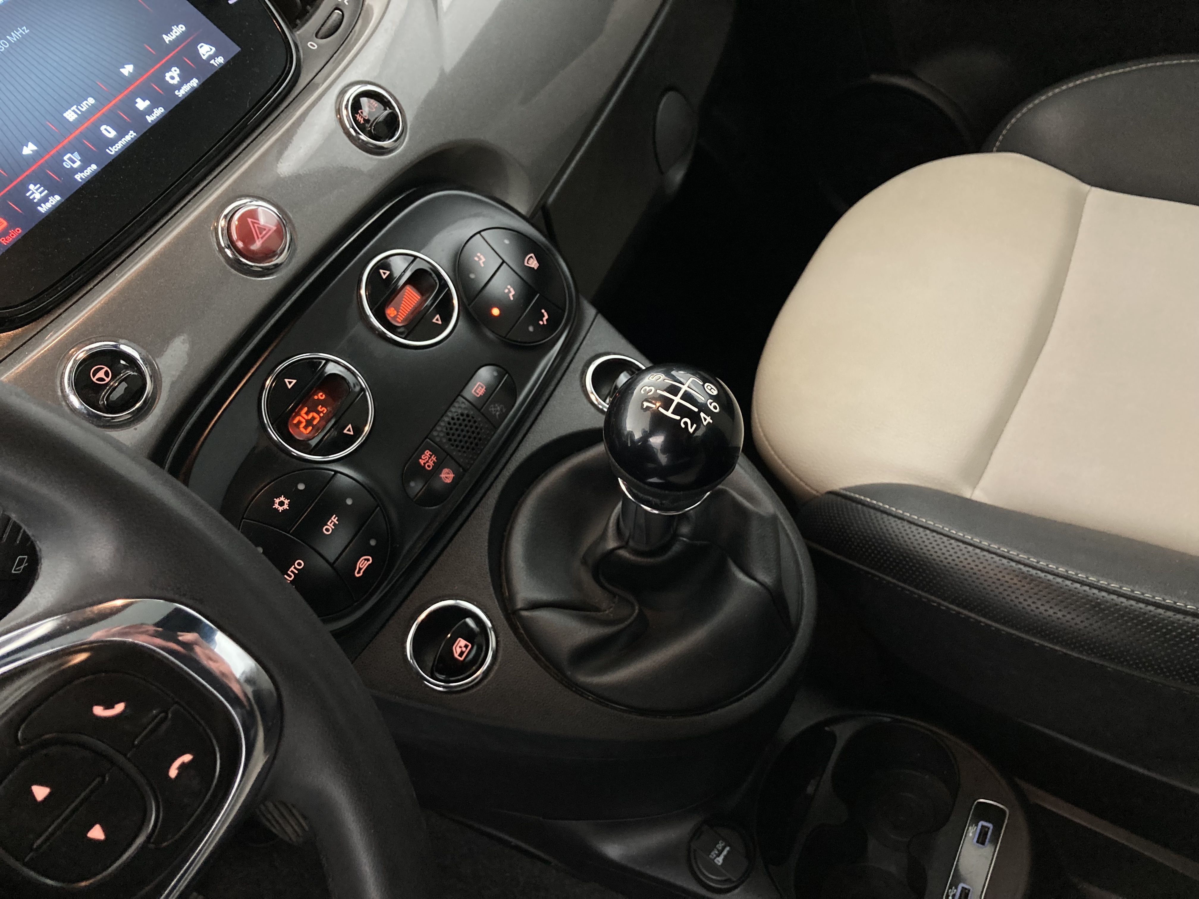 fiat 500 dolcevita 1.0 HYBRID 70 MHEV 2022 gris pompei 14